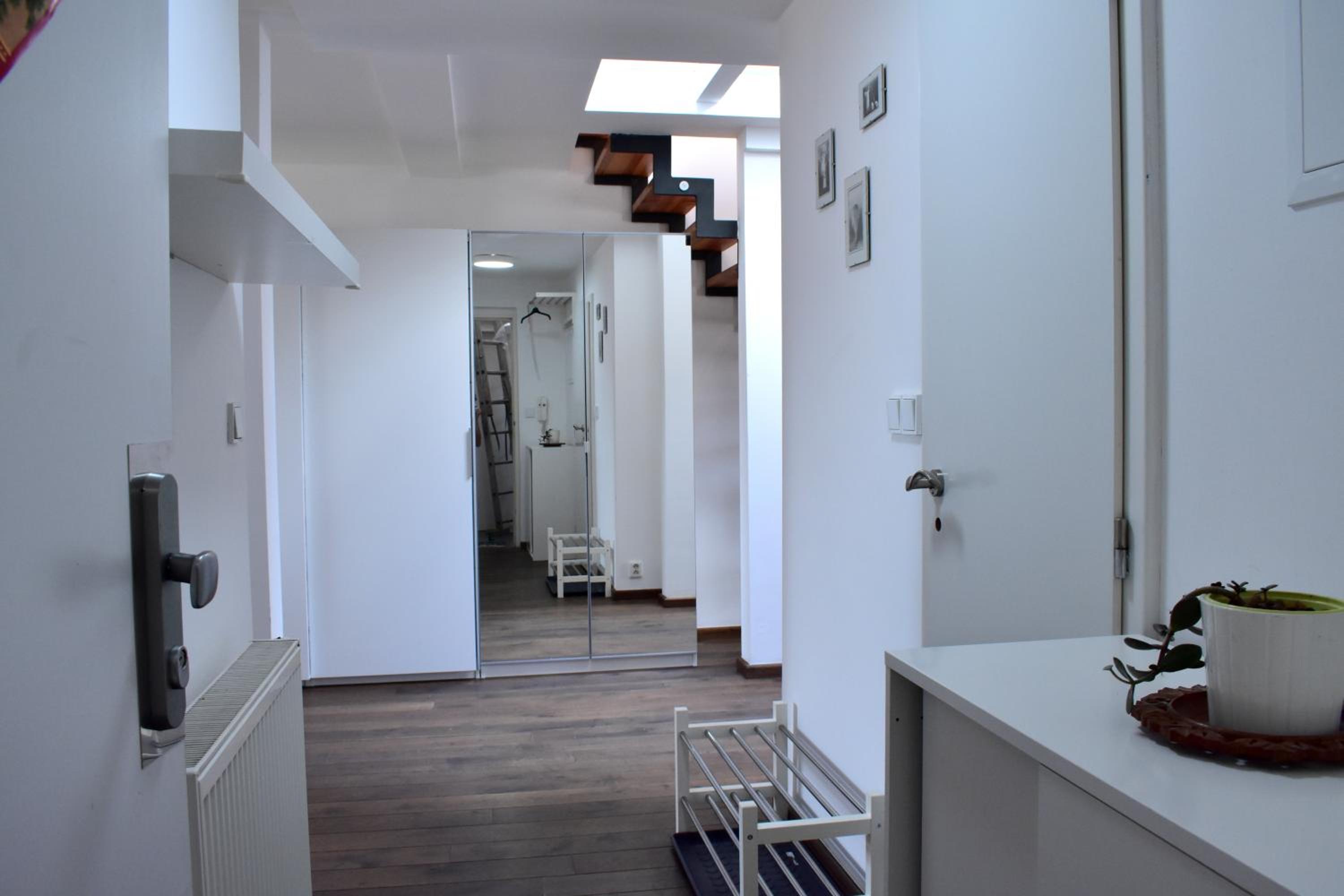 Lux Duplex rooftop loft with an amazing terrace & home cinema