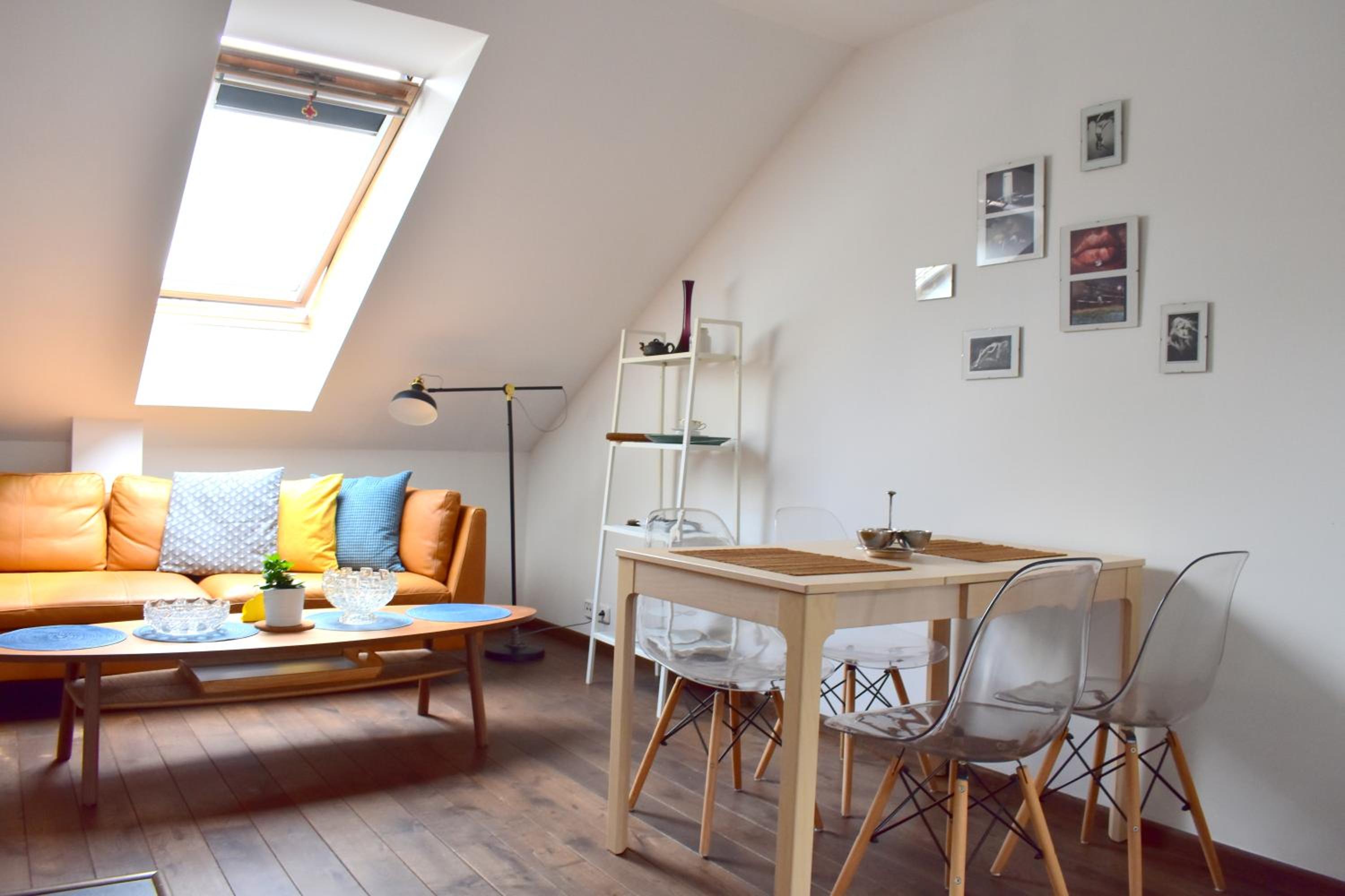 Lux Duplex rooftop loft with an amazing terrace & home cinema