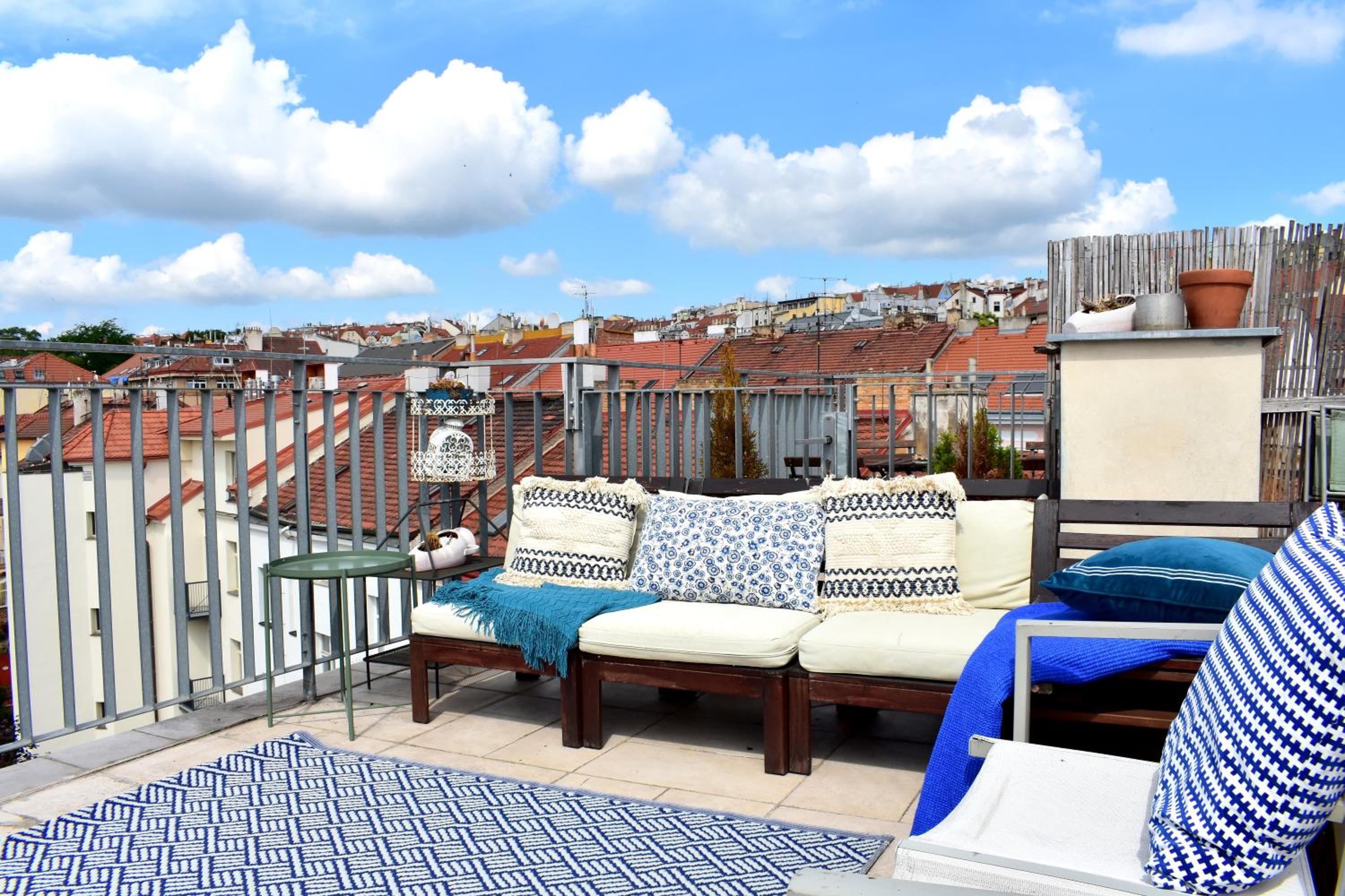 Lux Duplex rooftop loft with an amazing terrace & home cinema