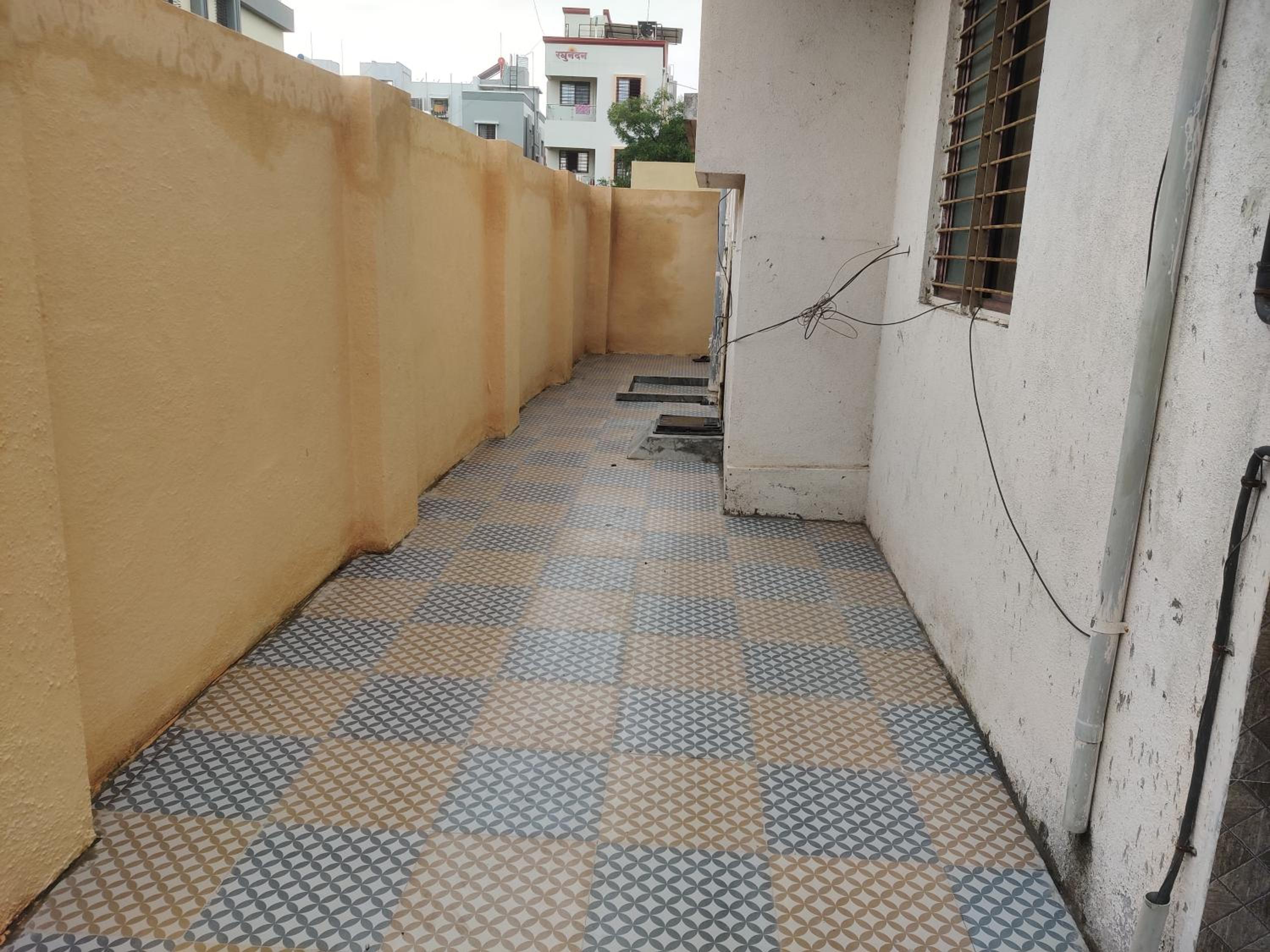 2BHK AC Row House Bunglow in good locality
