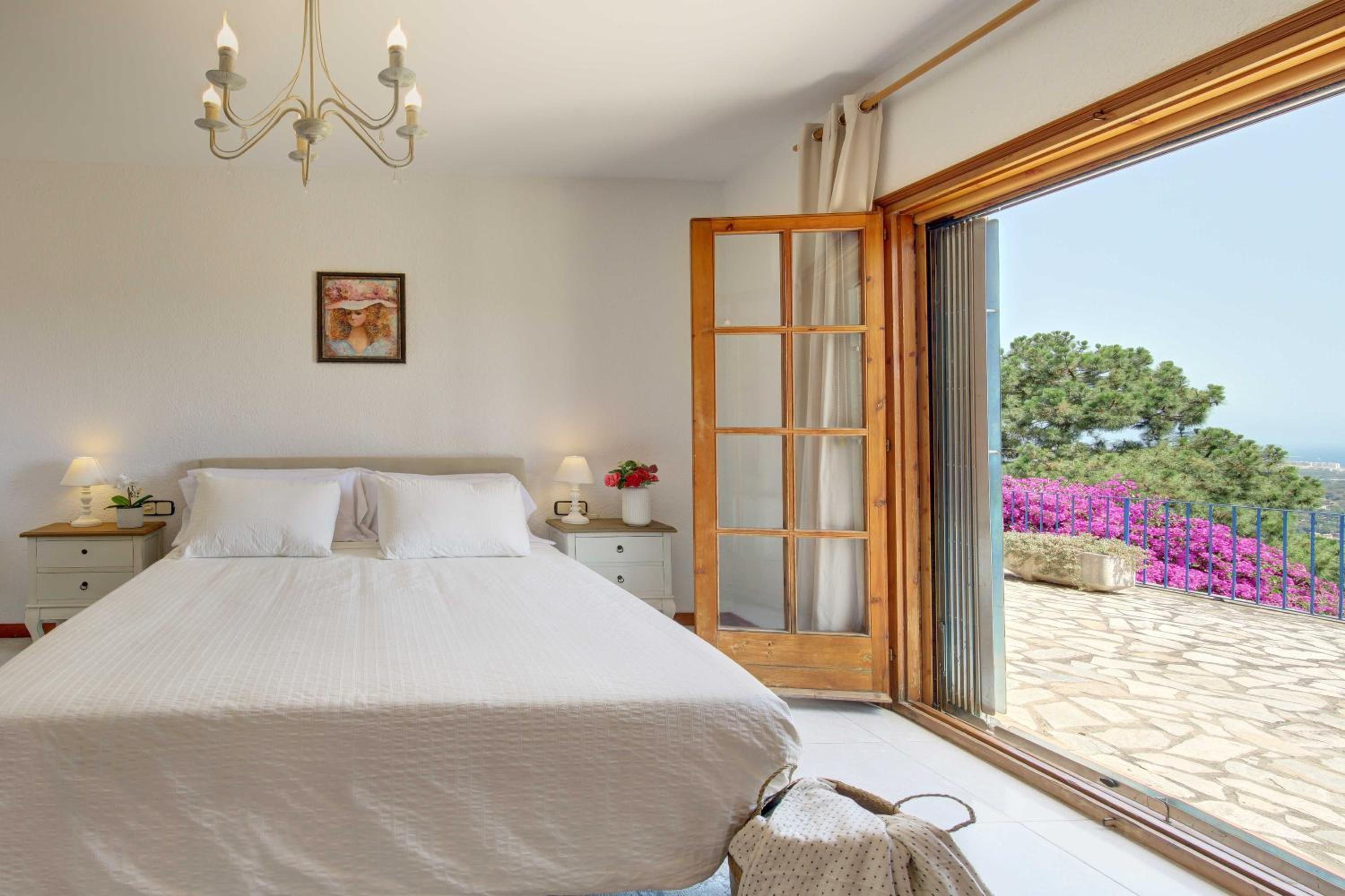 VILLA MARIA with swimming pool & sea view view 4