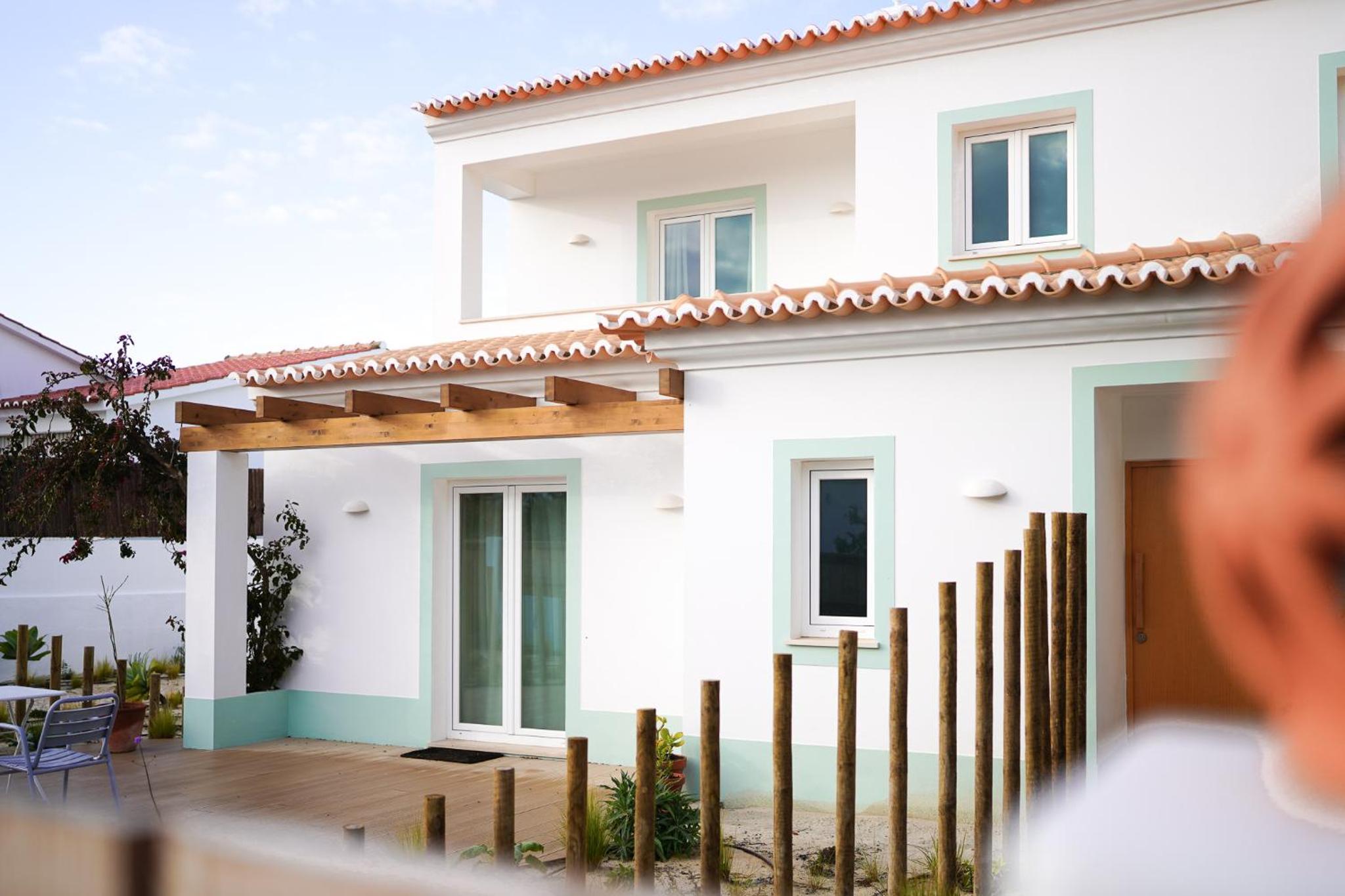 Hotel Birds of Paradise - Boutique Surf Lodge - Image 1