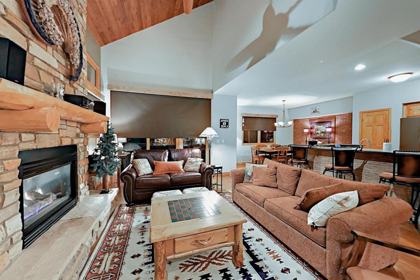 Family Friendly 3 Bedroom Vacation Rental In West Keystone Resort Along The Snake River With Pool And Hot Tub view 3