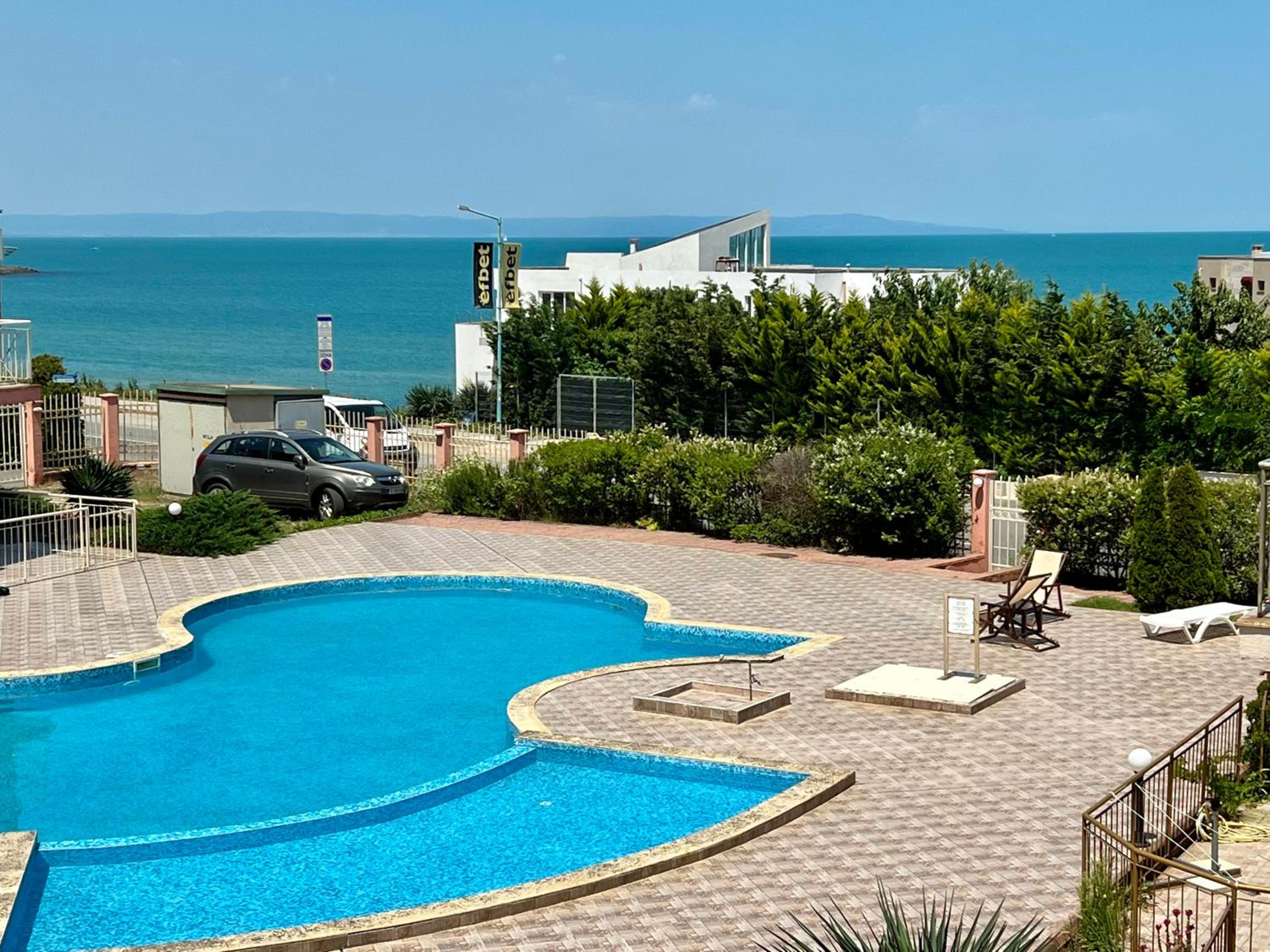 Private One-Bedroom Apartment with Balcony in Sozopol by Flat Mаnаger view 4