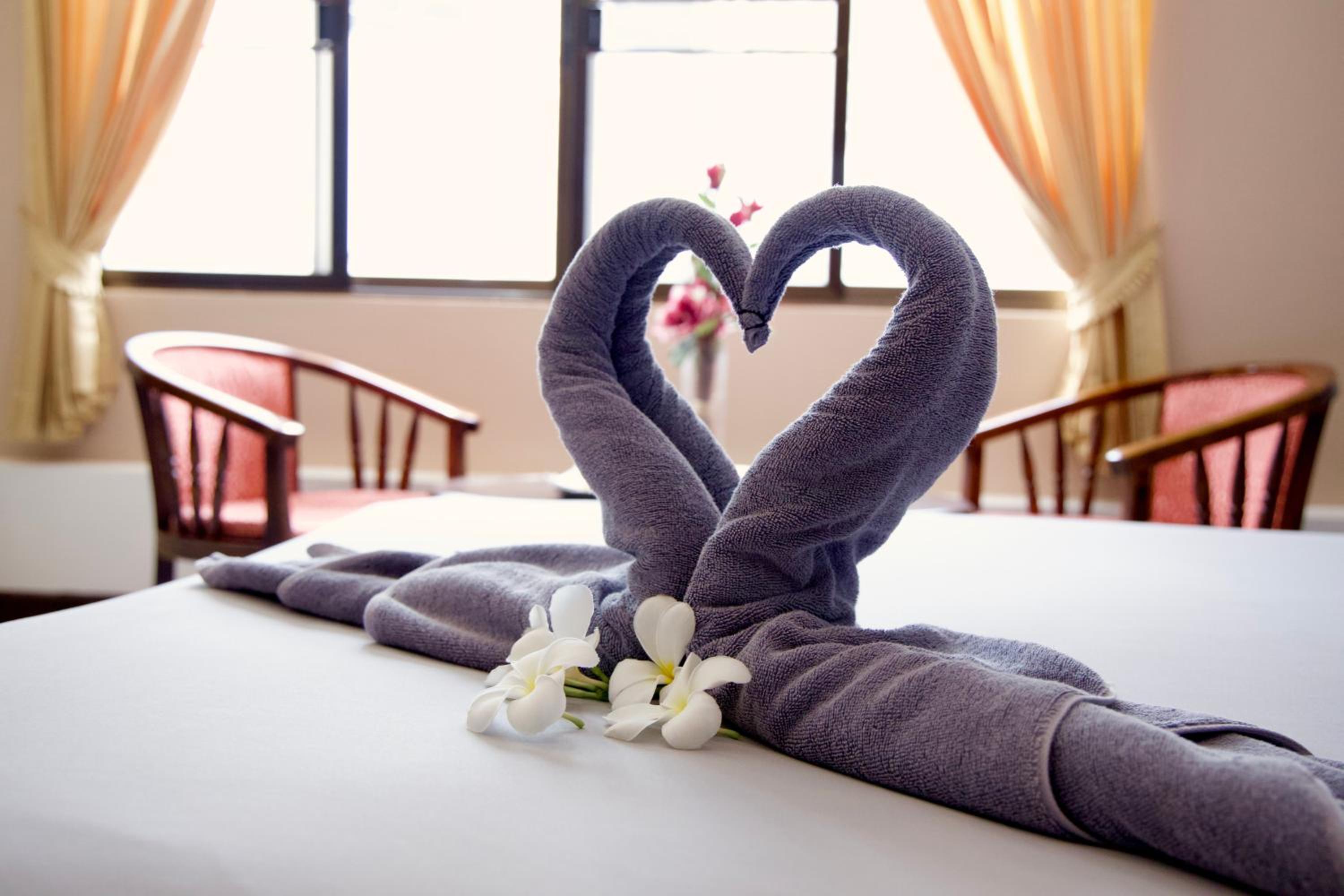 GOLDEN GUESTHOUSE by The Beach Cha Am