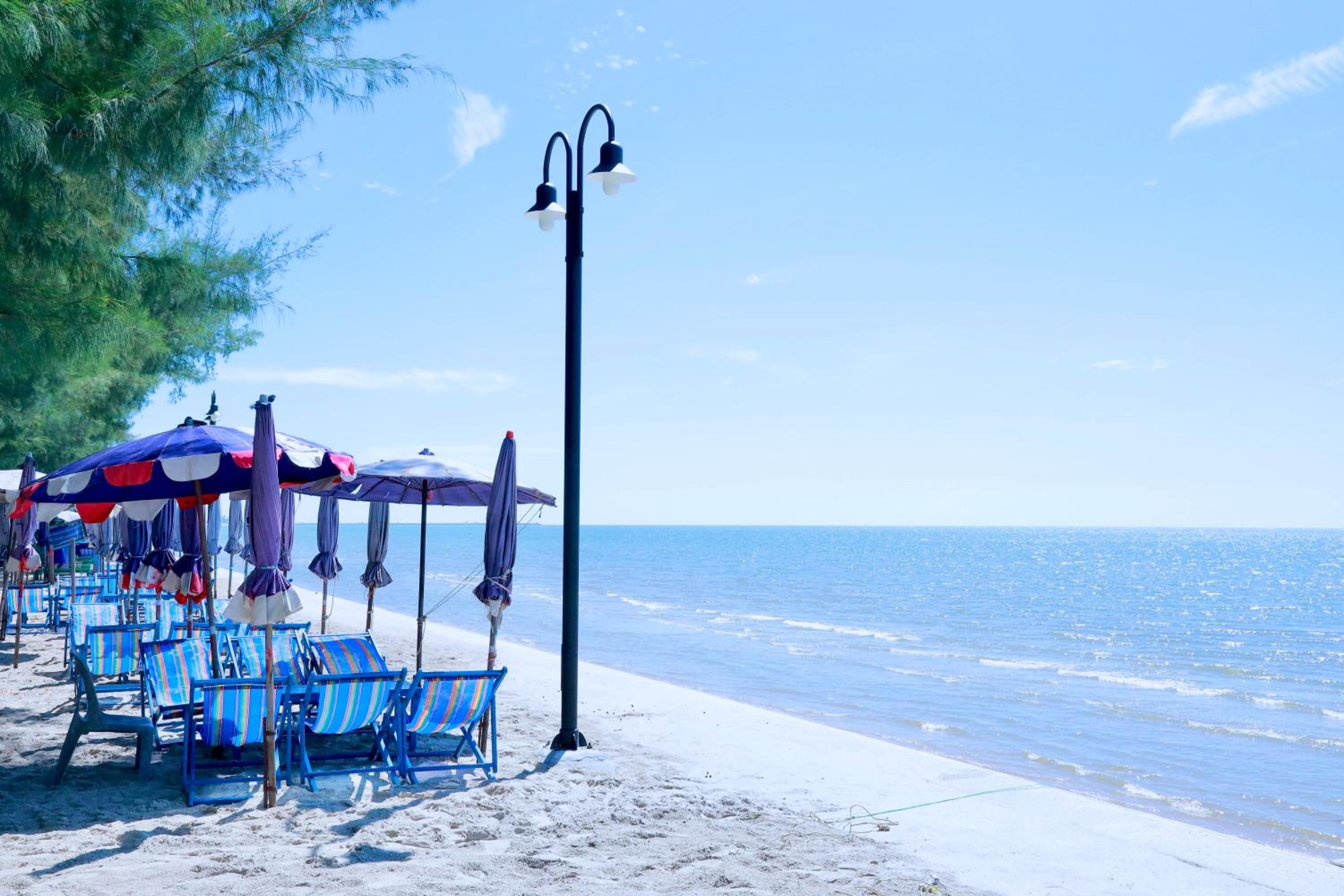 GOLDEN GUESTHOUSE by The Beach Cha Am