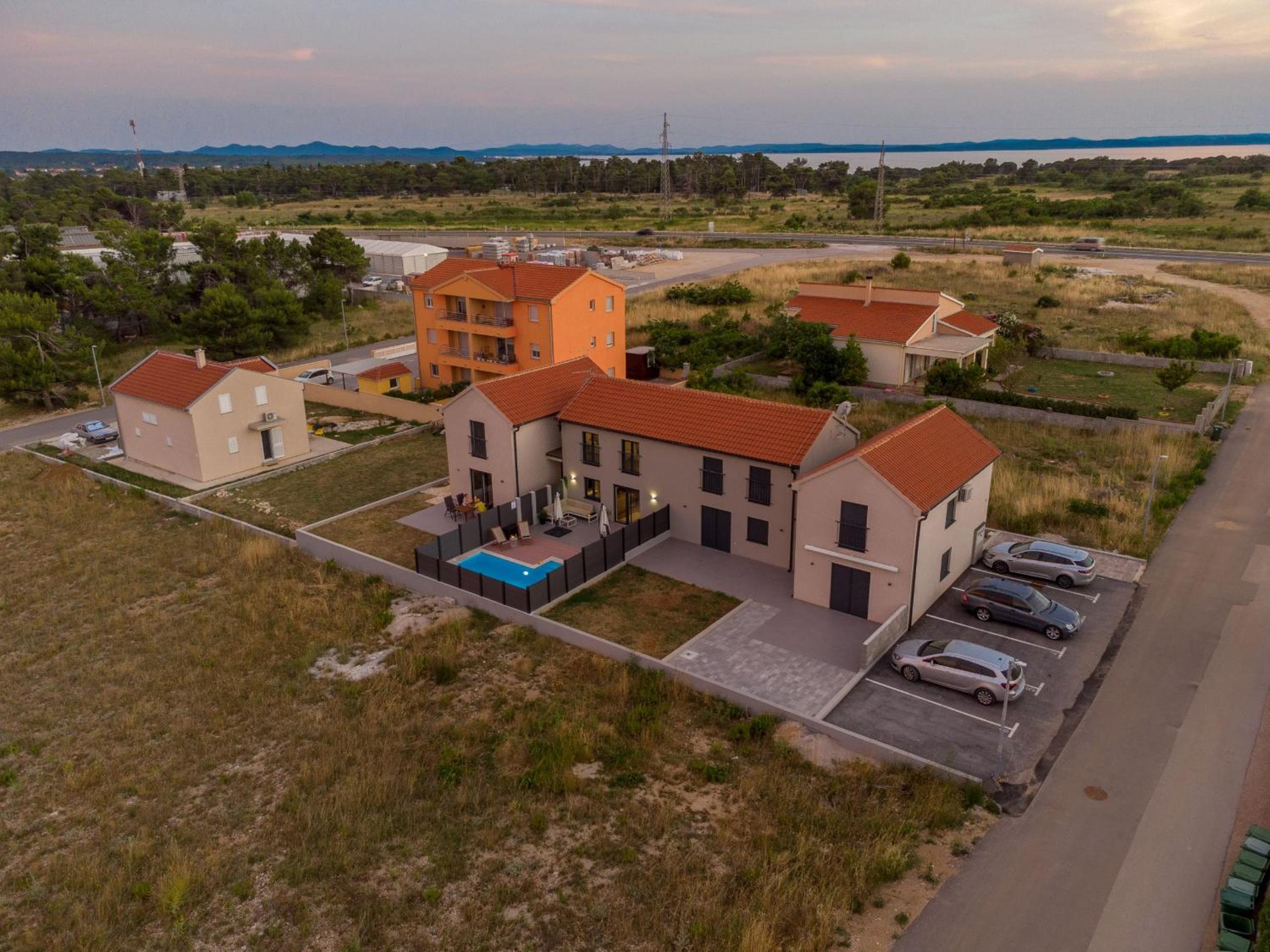 Photo 57