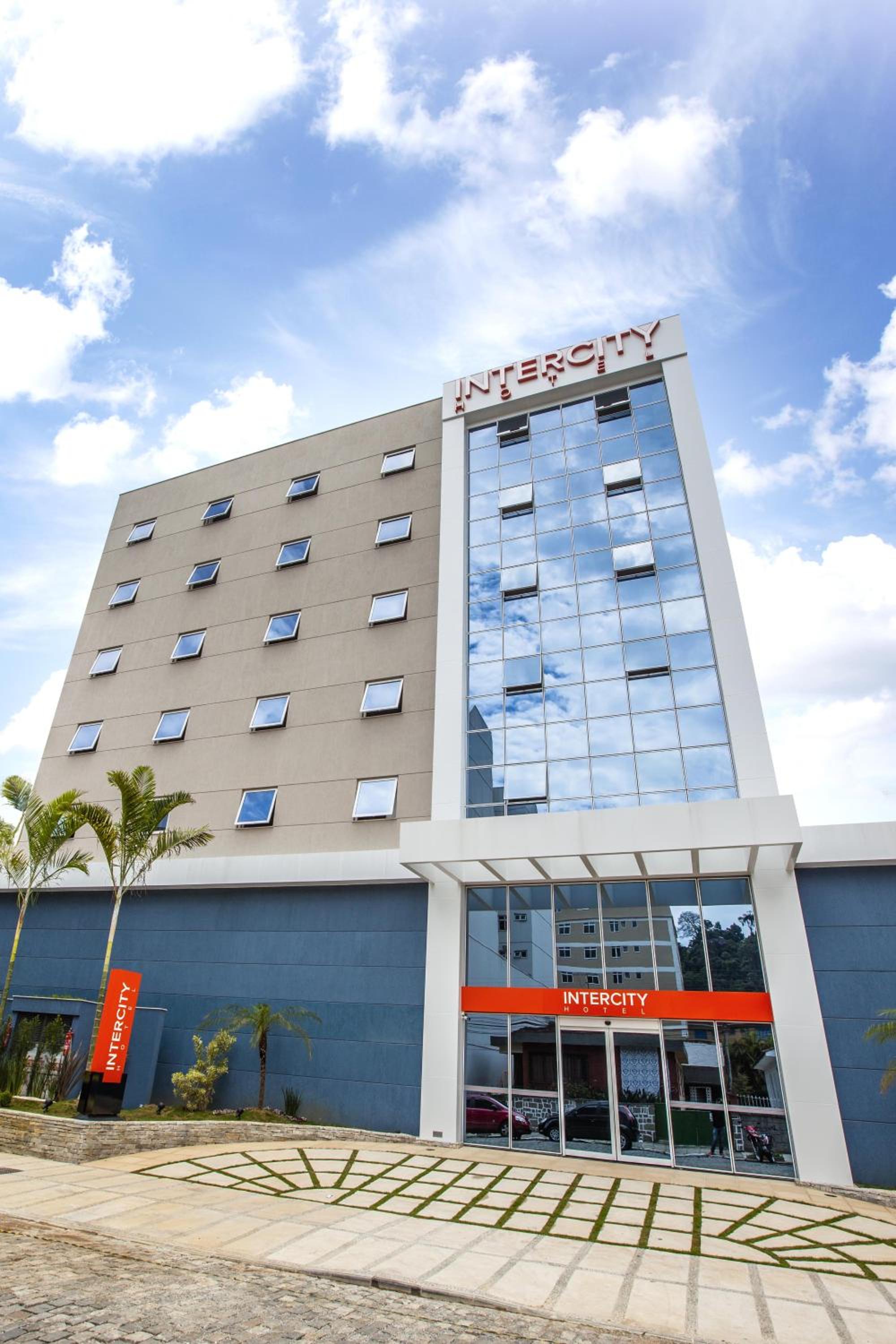 Hotel Intercity Teresópolis - Image 1