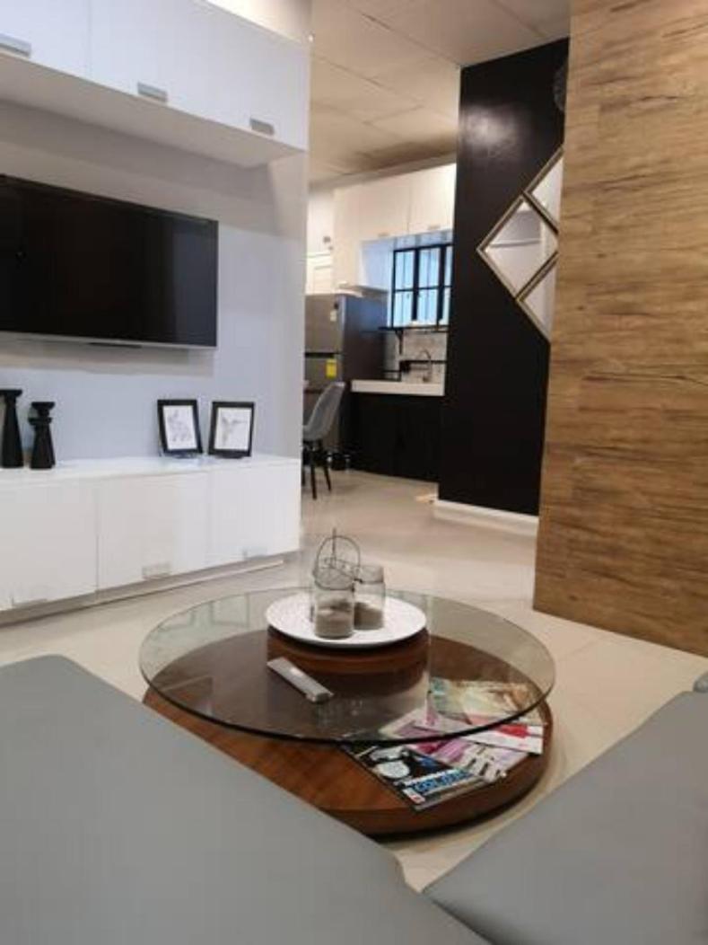 MC residence 5 w/ Netflix,100Mbps Wifi, hot shower view 5