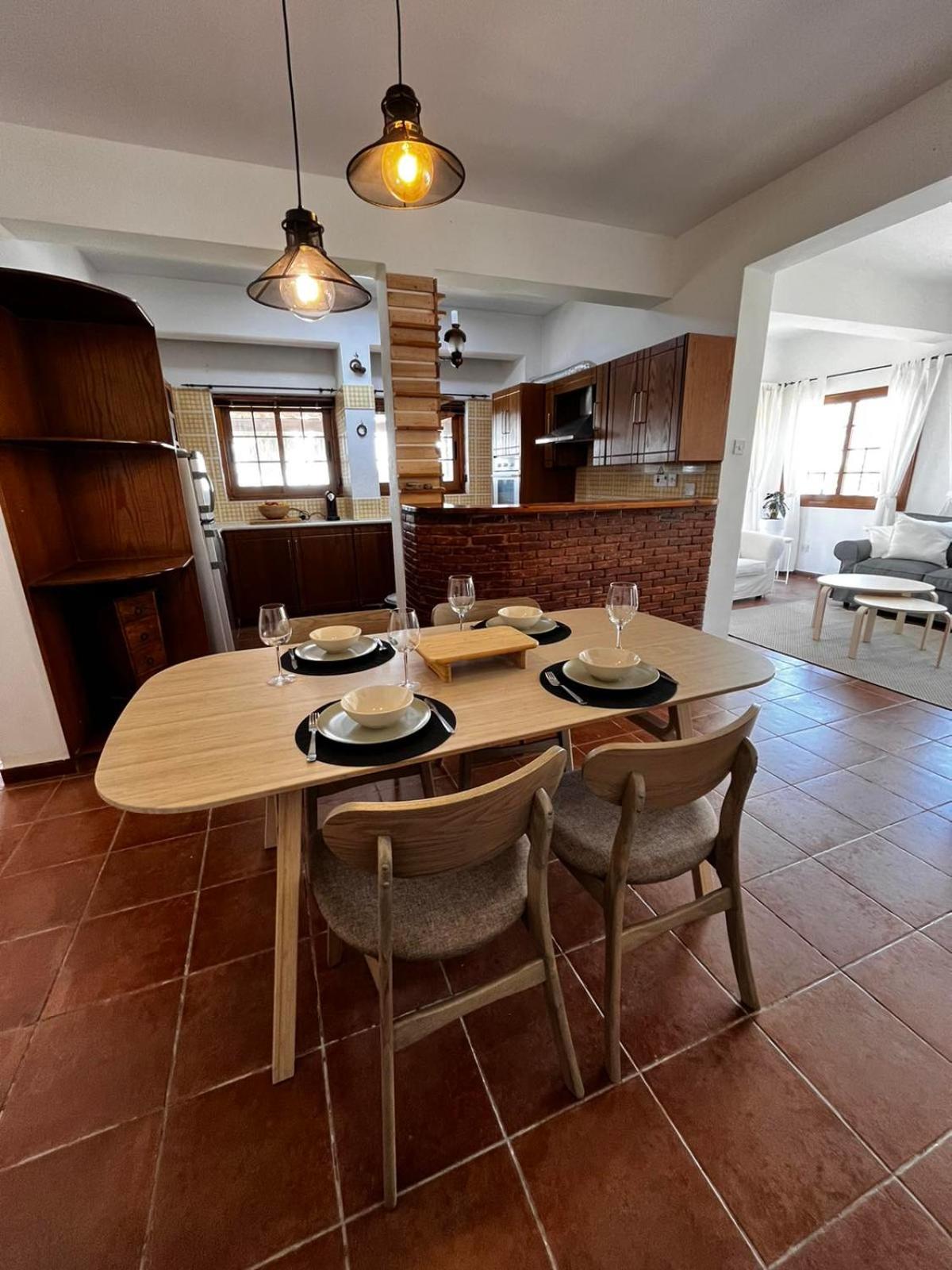 mhouse44