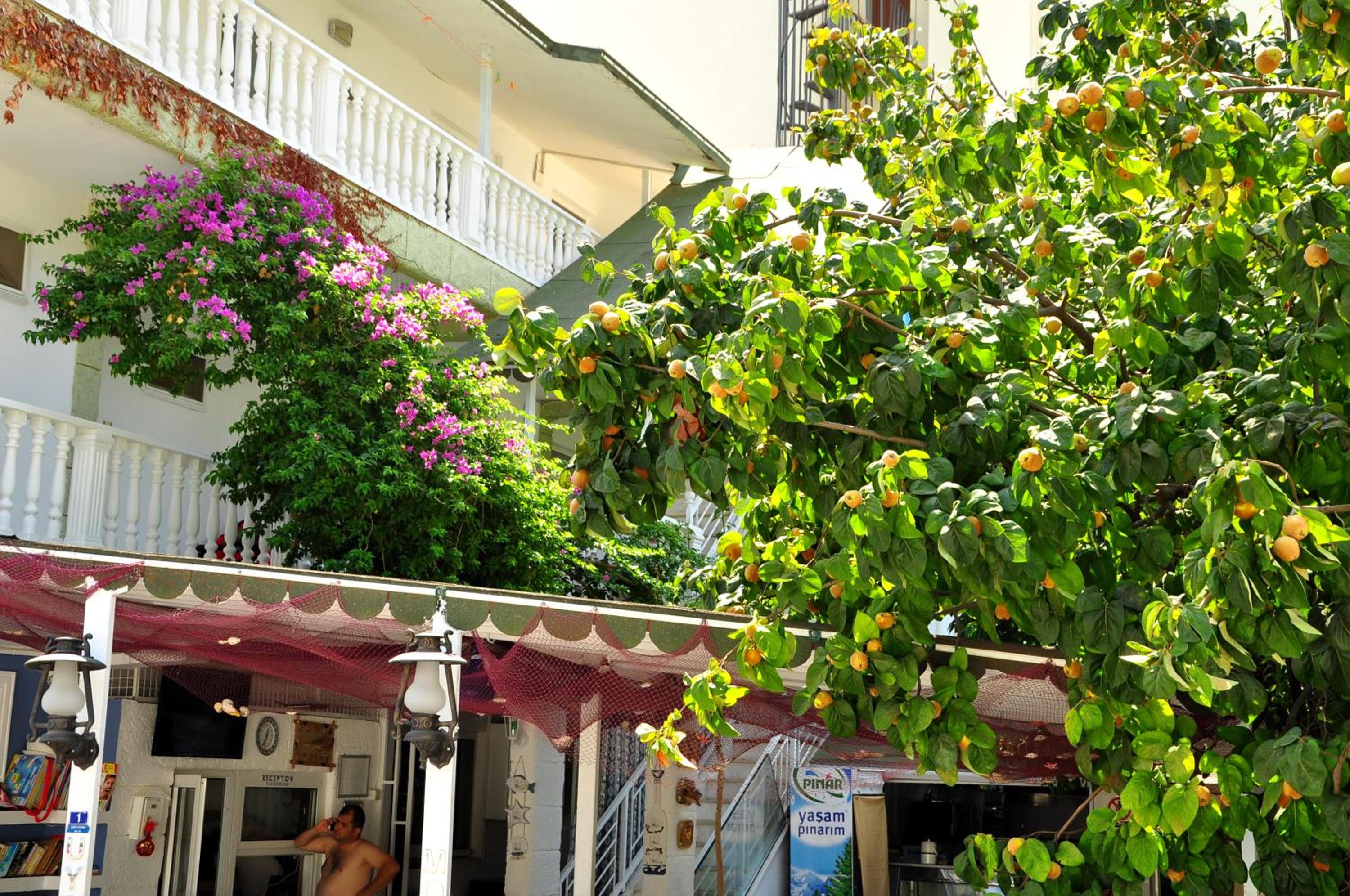 Uysal Motel Beach