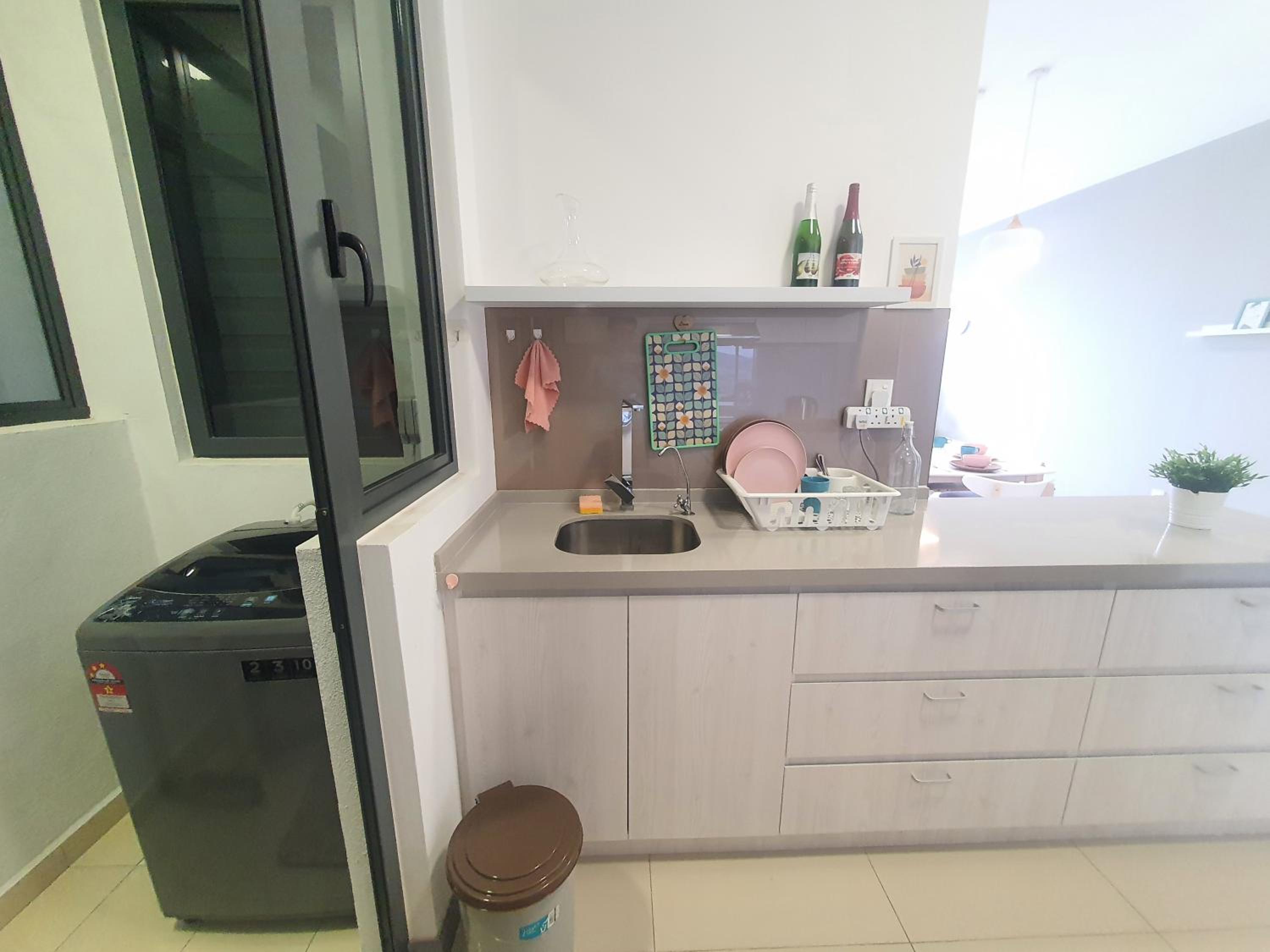 United Point Residence 6 pax Near Mont Kiara Desa Park Kepong