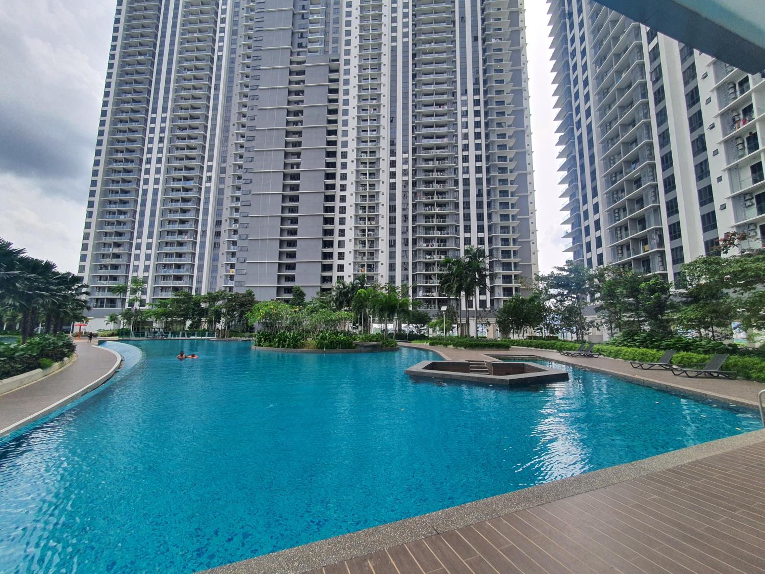 United Point Residence 6 pax Near Mont Kiara Desa Park Kepong