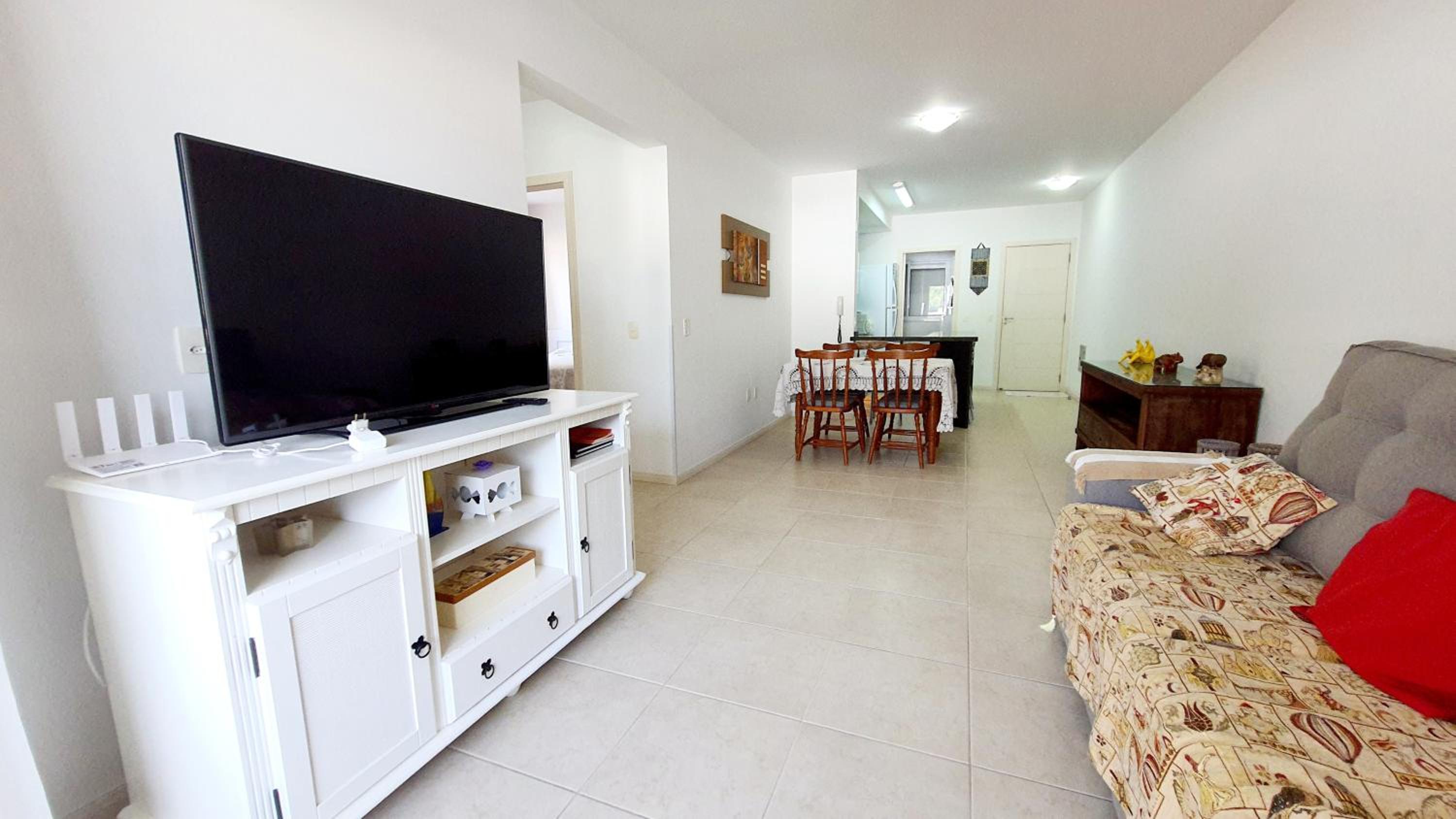 Residencial Larissa - Apartamento aconchegante na Praia de Palmas, a apenas 500 metros da praia. view 2