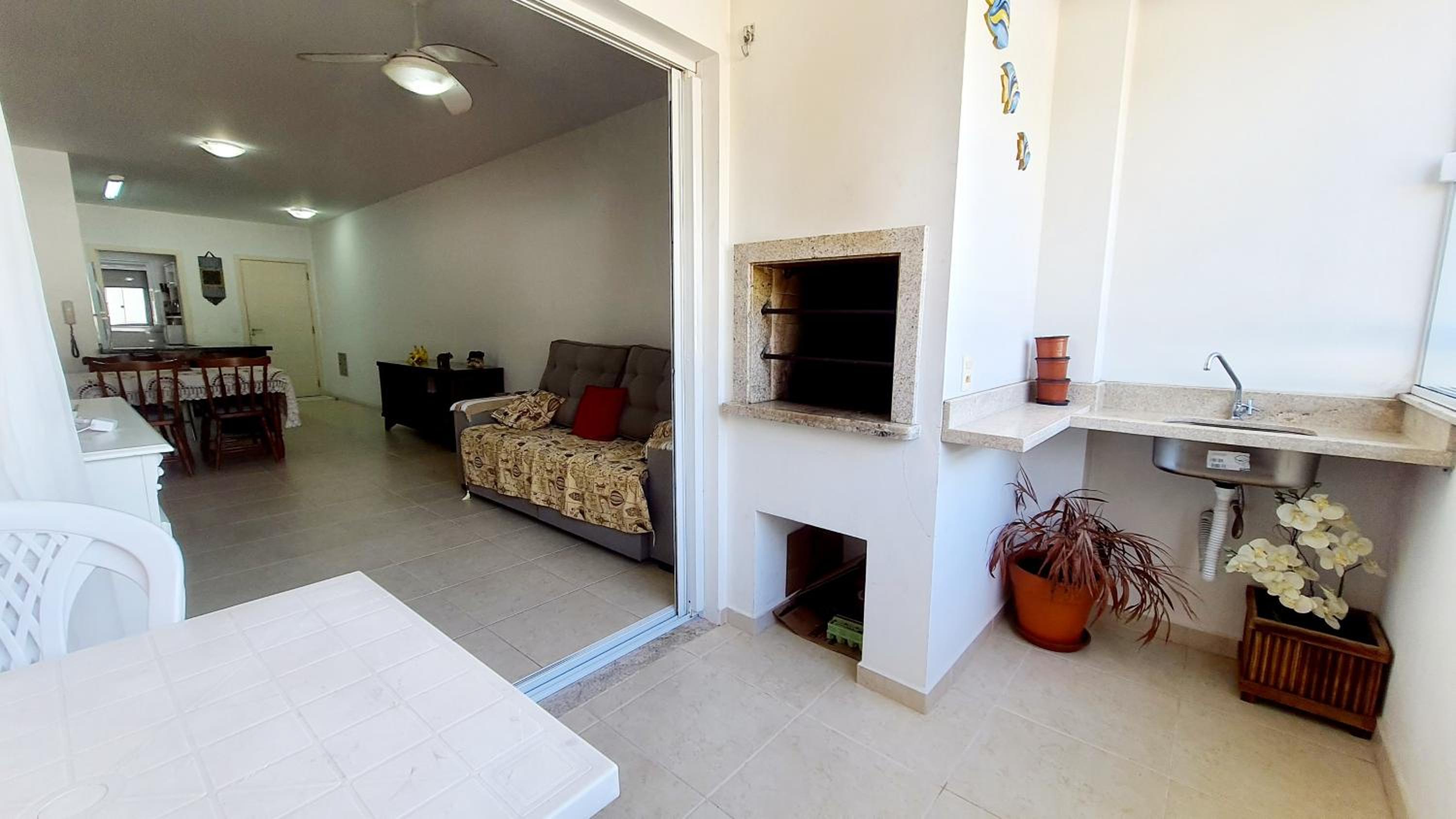 Residencial Larissa - Apartamento aconchegante na Praia de Palmas, a apenas 500 metros da praia. view 5