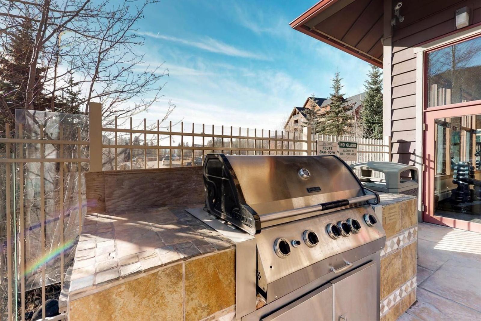 3 Bedroom Colorado Mountain Vacation Rental In River Run Village With Convenient Access To Ski Slopes