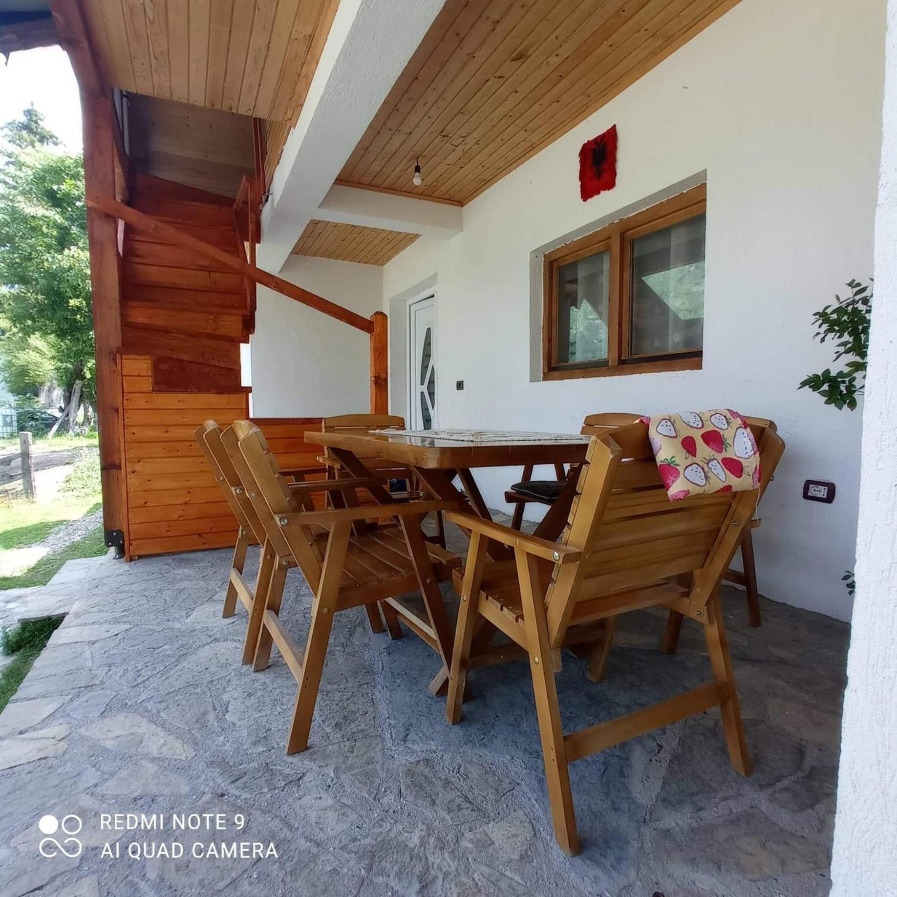 Guest house Albjoni