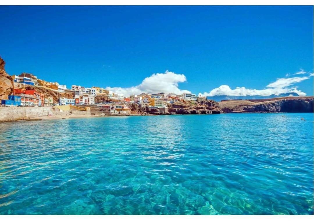 APARTAMENT SARDINA NEAR THE BEACH WITH POOL AND WIFI e view 4