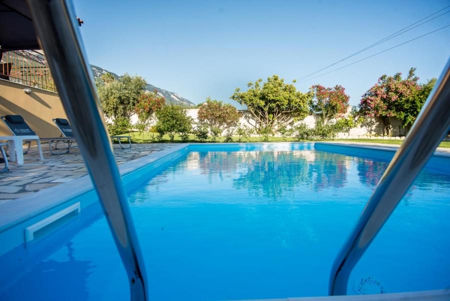 VILLA IRIDA view 5