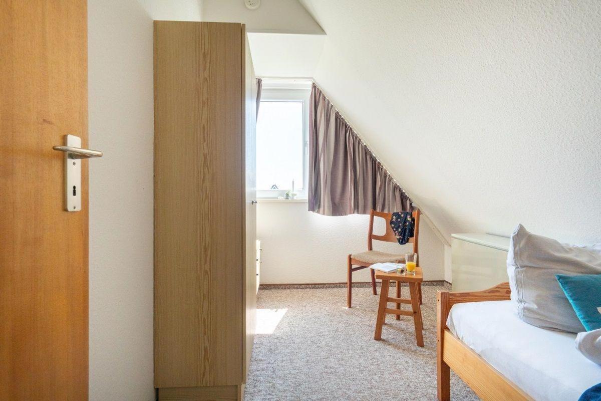 Am-hohen-Ufer-Reetdach-Haus-Ocean-Breeze-136