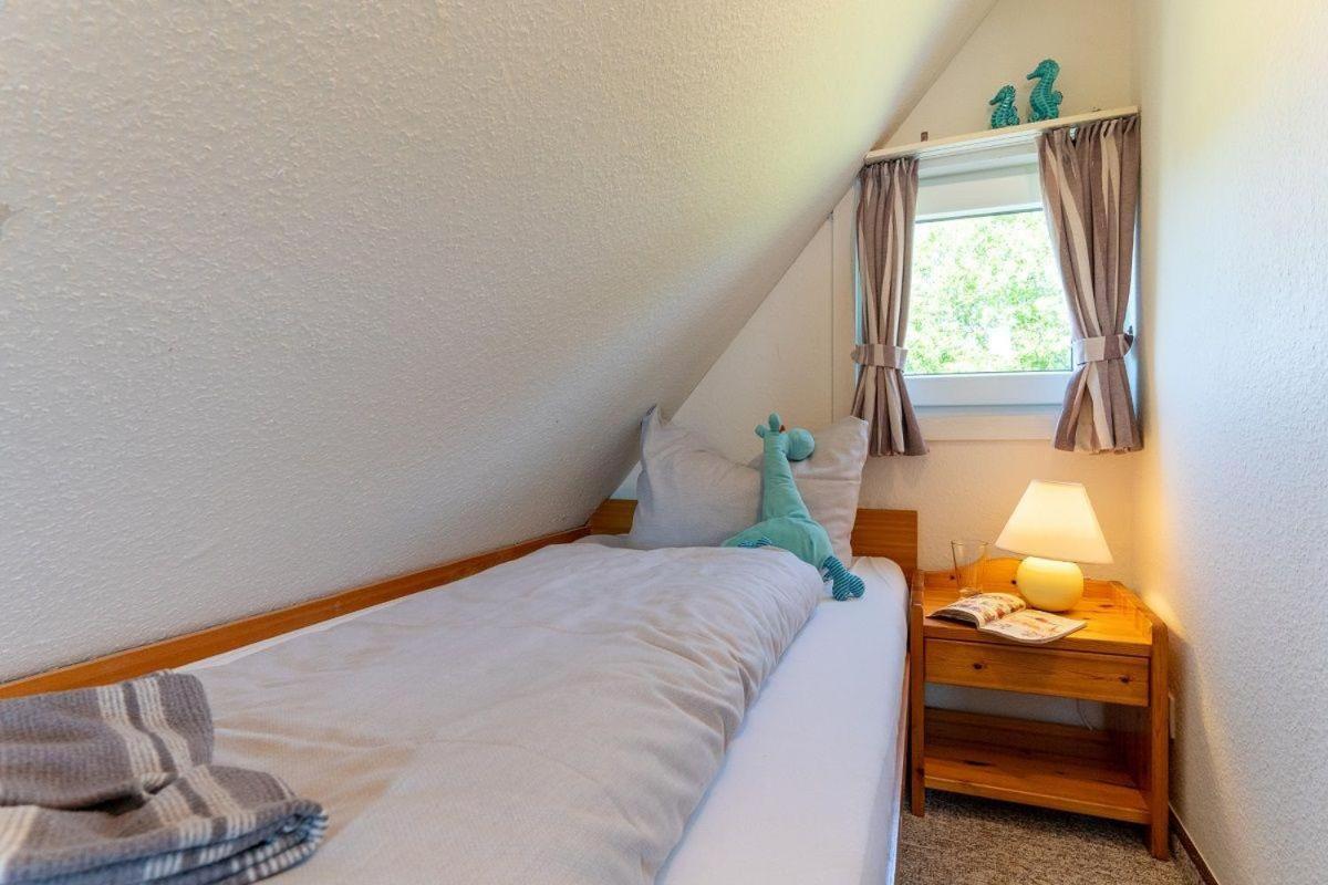 Am-hohen-Ufer-Reetdach-Haus-Ocean-Breeze-136