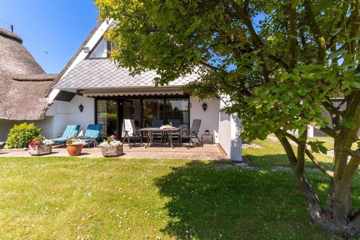 Am-hohen-Ufer-Reetdach-Haus-Ocean-Breeze-136