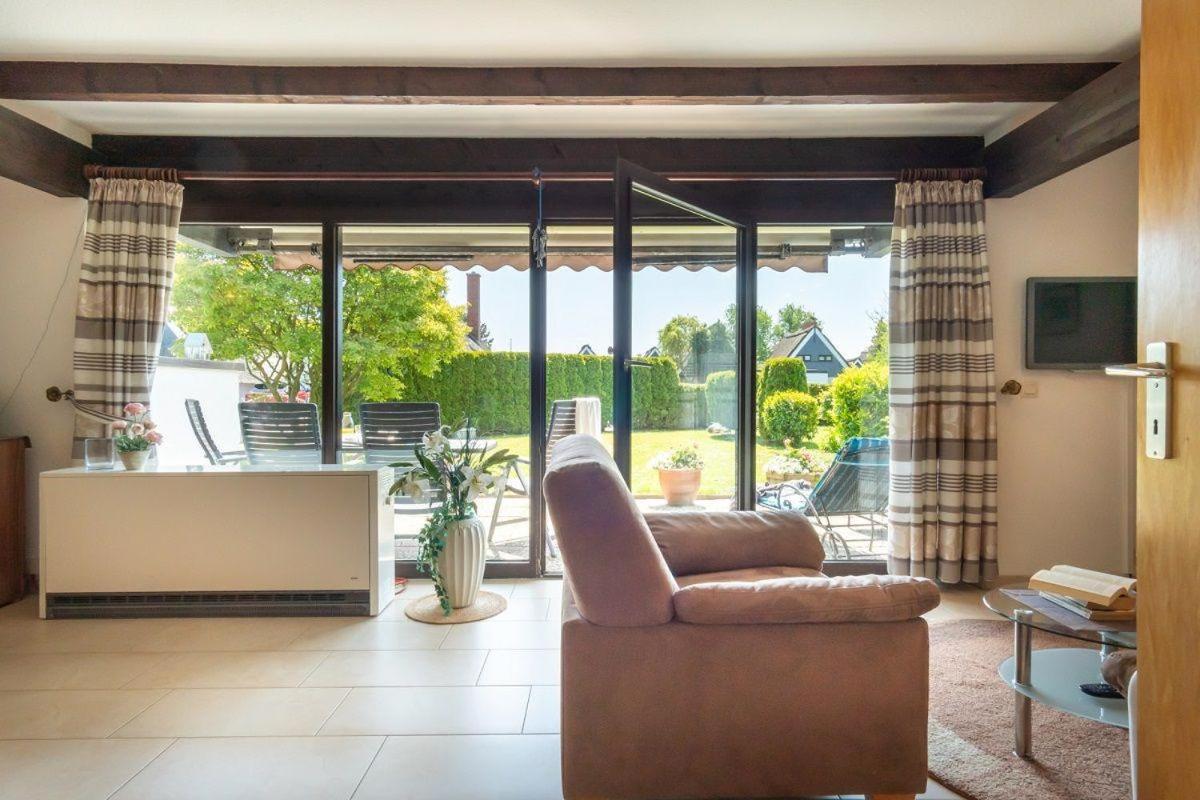 Am-hohen-Ufer-Reetdach-Haus-Ocean-Breeze-136