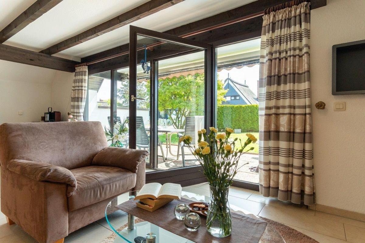 Am-hohen-Ufer-Reetdach-Haus-Ocean-Breeze-136