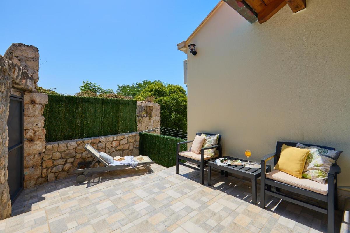 Hedera Estate, Hedera Studio 2