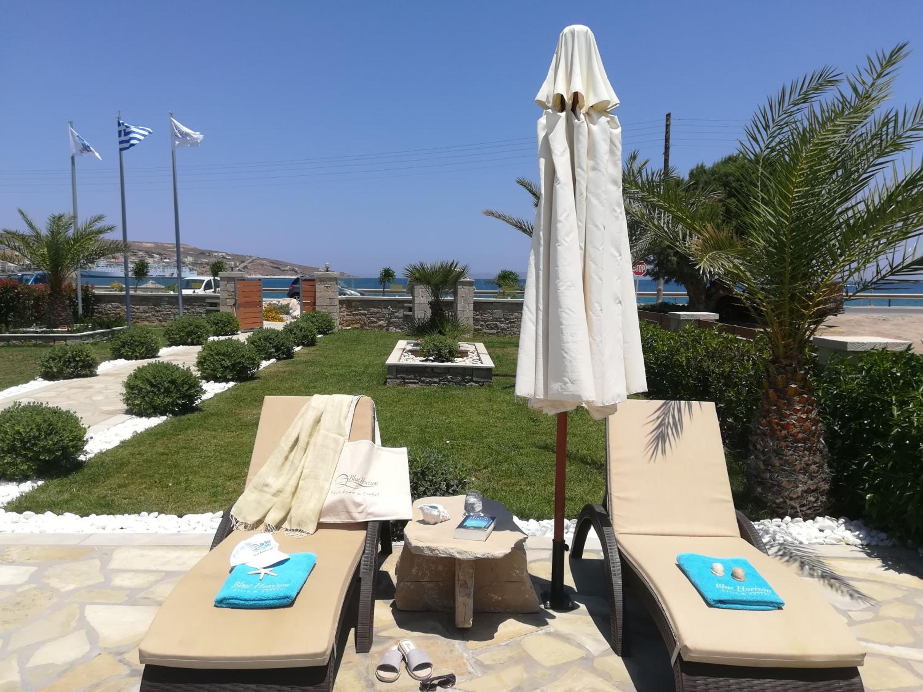 Blue Horizon Villa & Suites