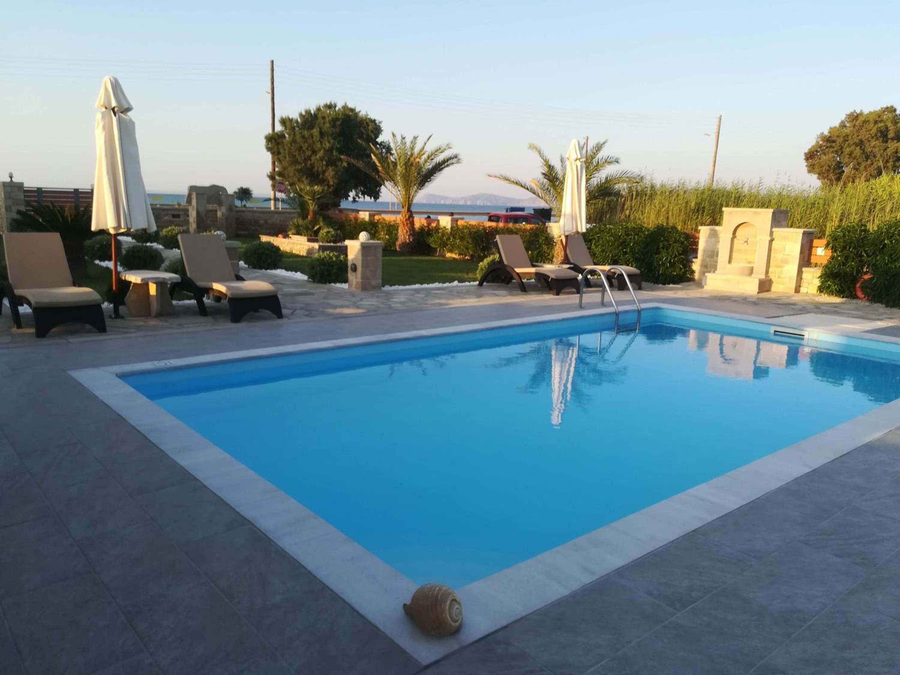 Blue Horizon Villa & Suites