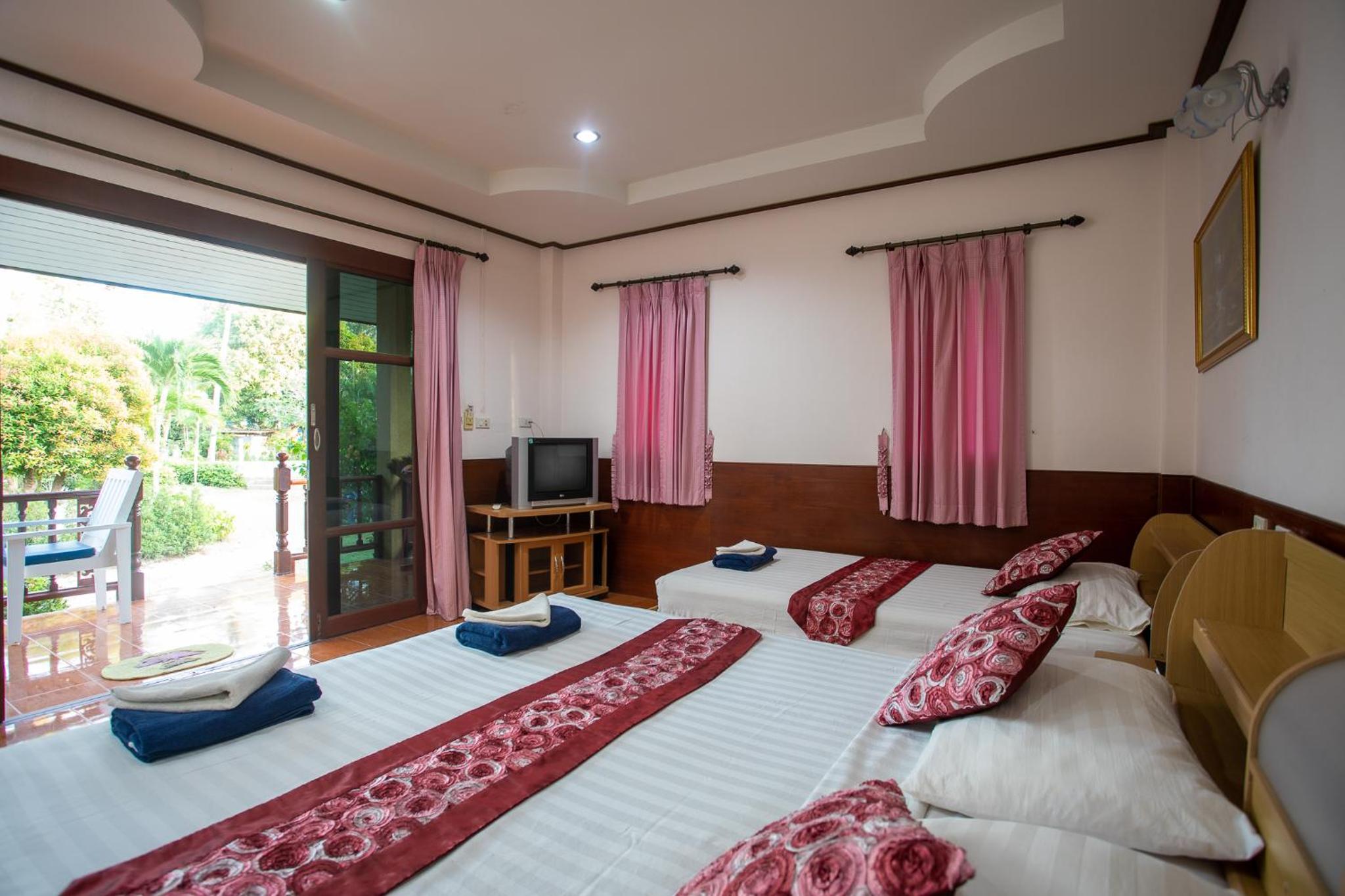 Rung Arun Resort