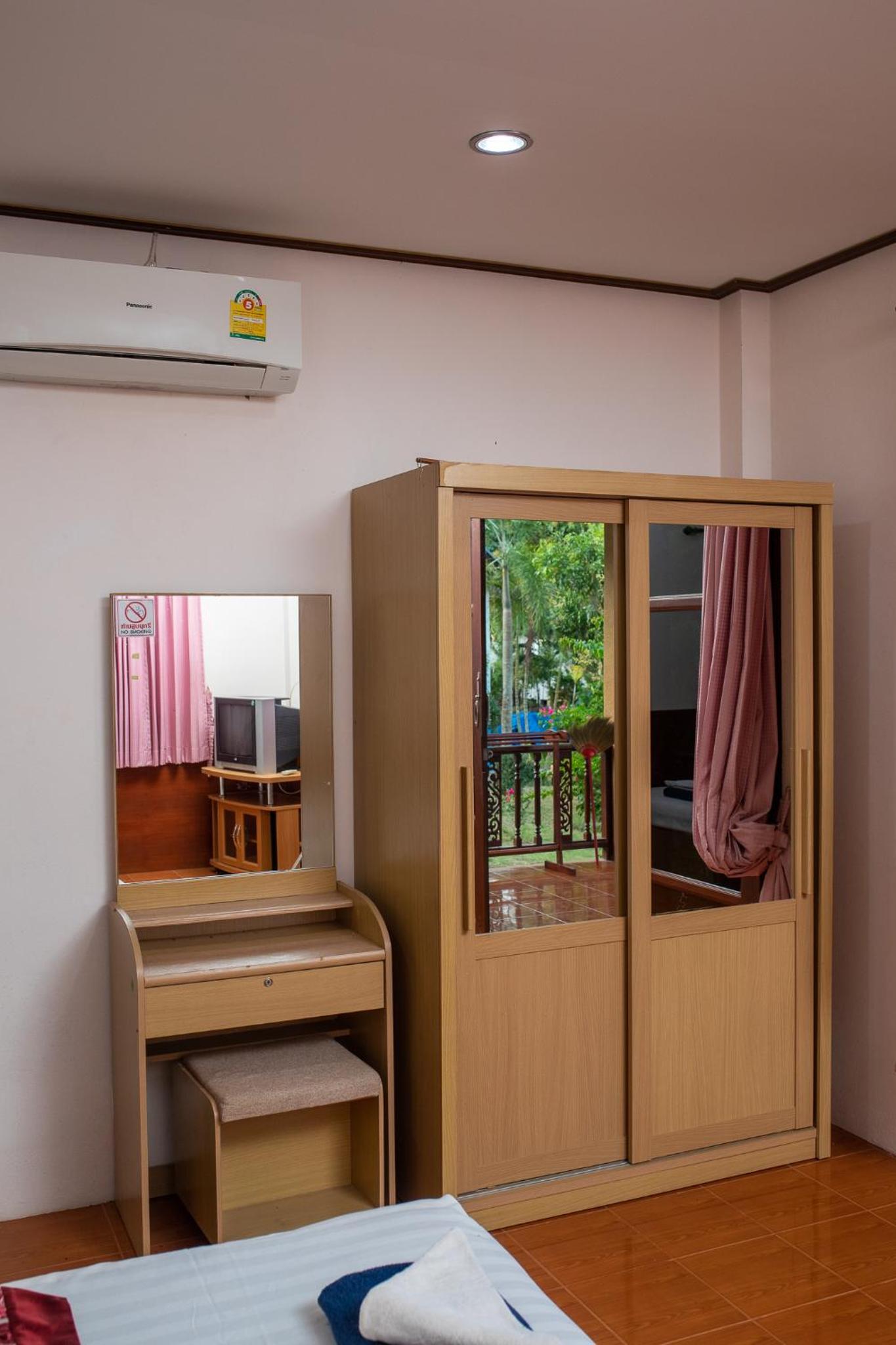 Rung Arun Resort