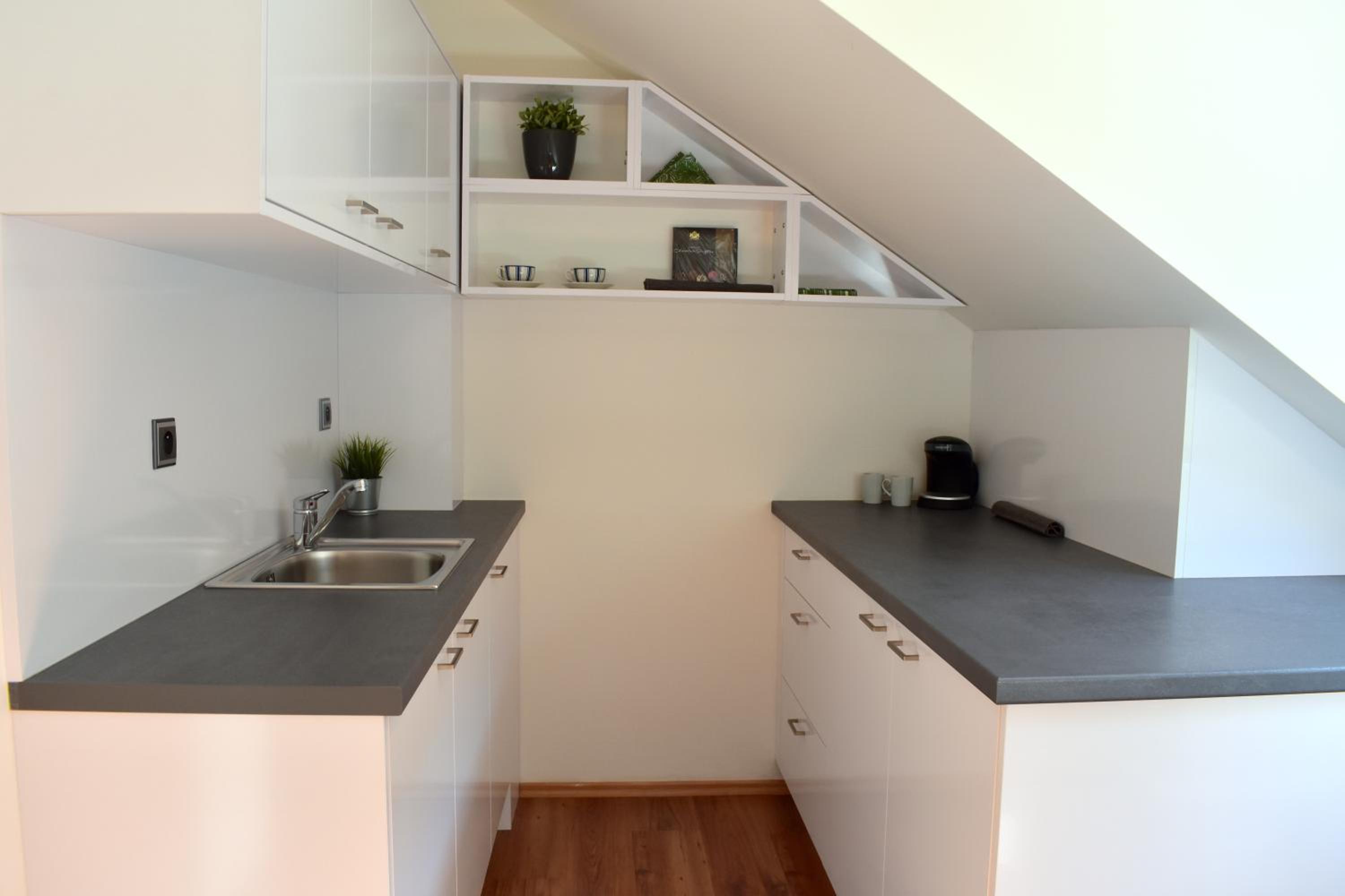 NEW CENTRAL ROOFTOP with private WELLNESS, Sauna & Whirlpool bath
