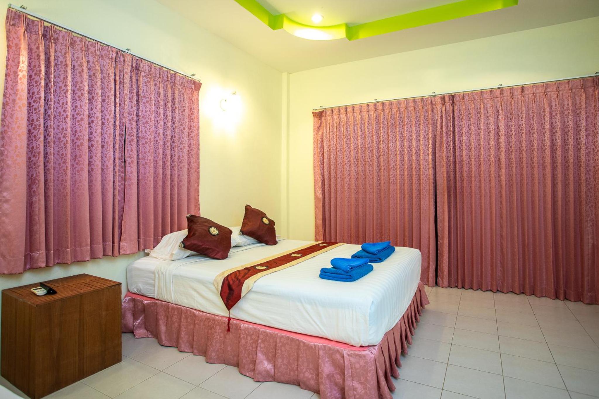 Rung Arun Resort