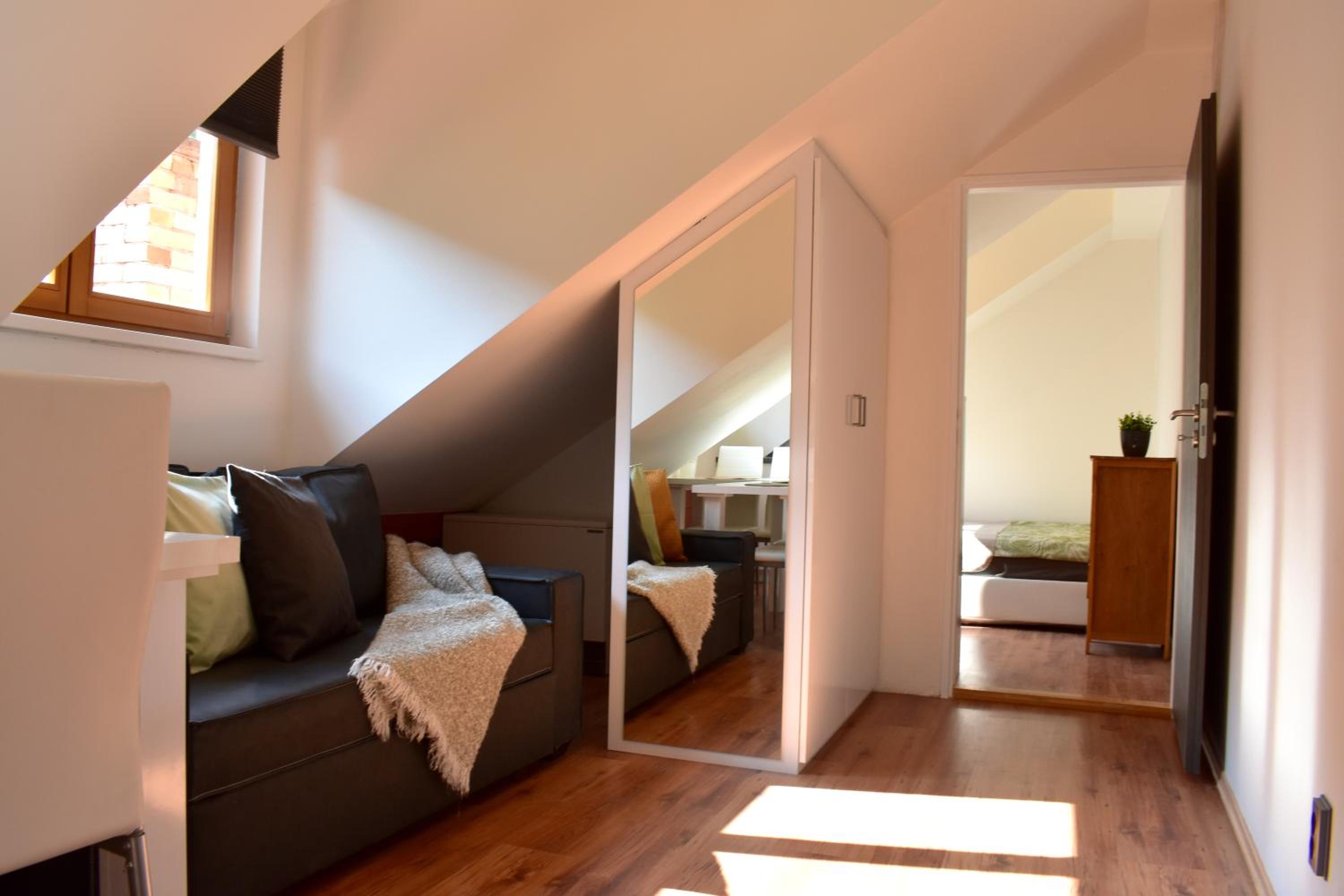 NEW CENTRAL ROOFTOP with private WELLNESS, Sauna & Whirlpool bath