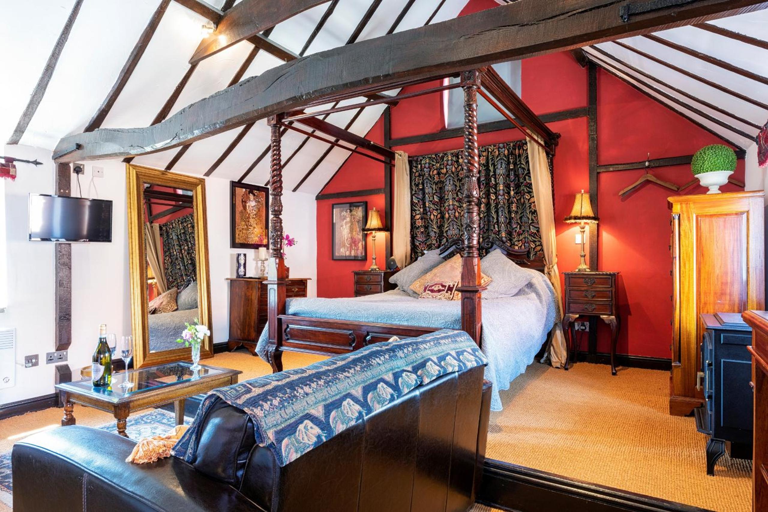 Finest Retreats - The Hayloft at Greystones view 3