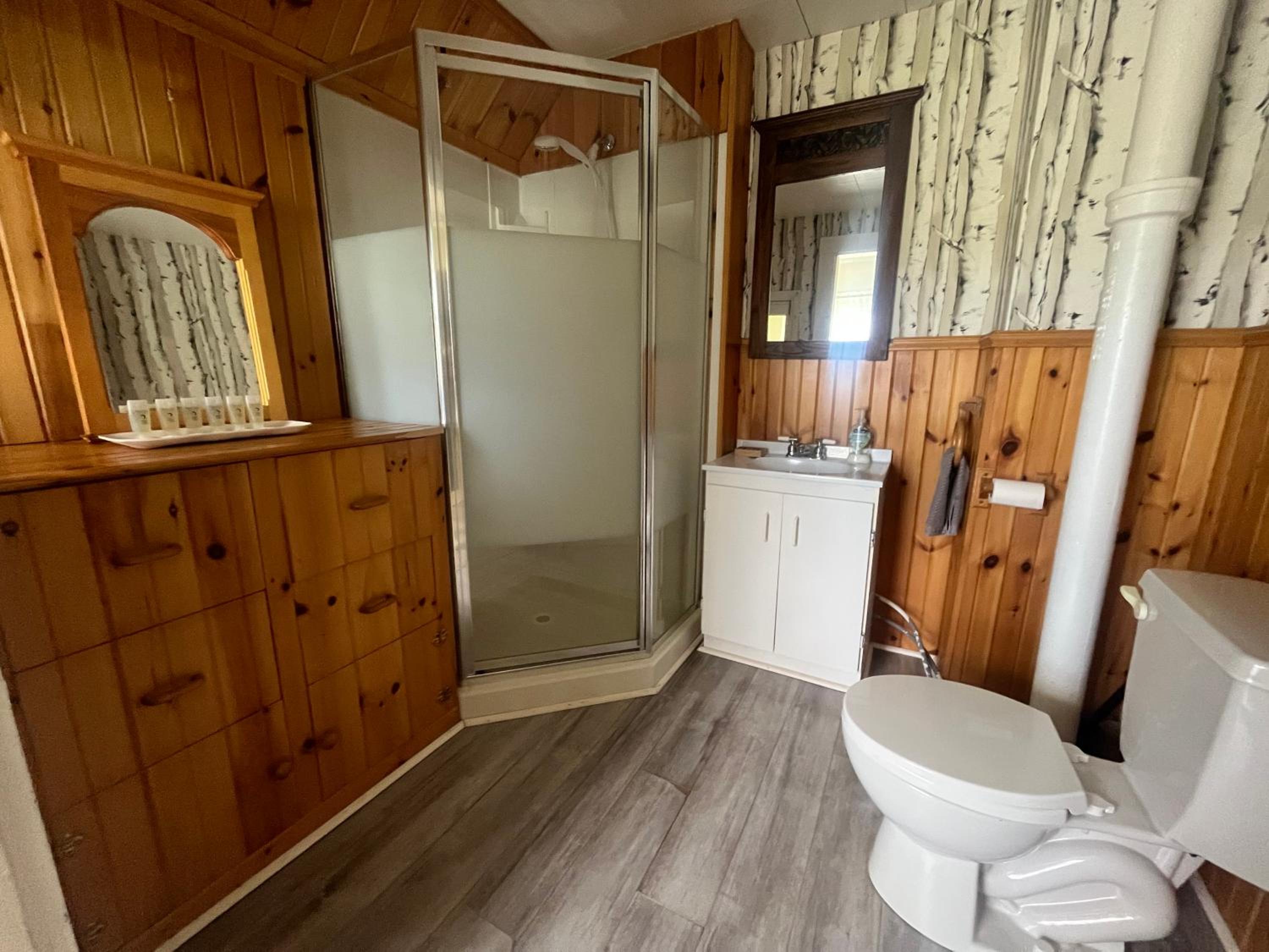Alma Shore Lane Suites & Cottages