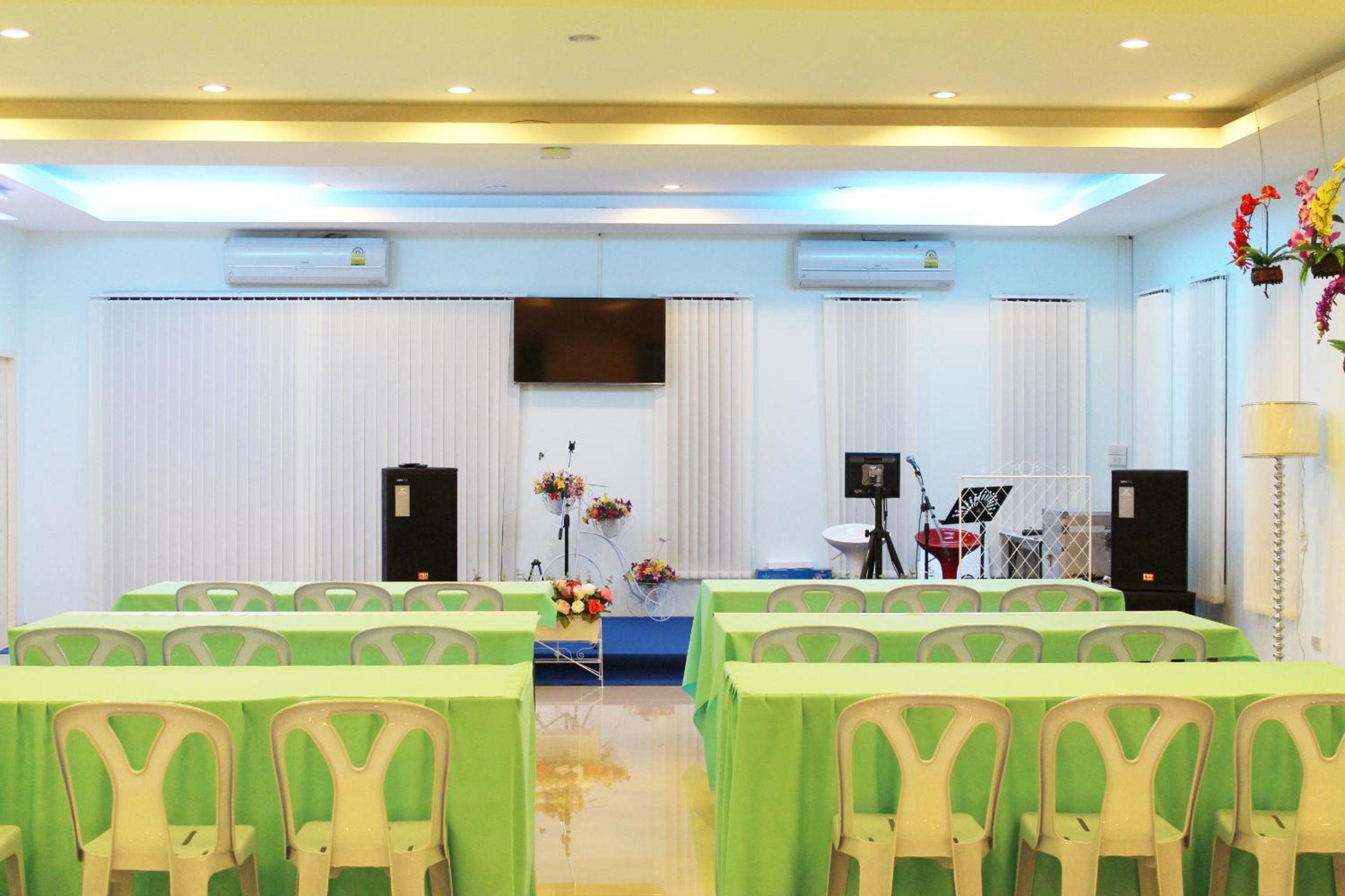 meeting & event spaces