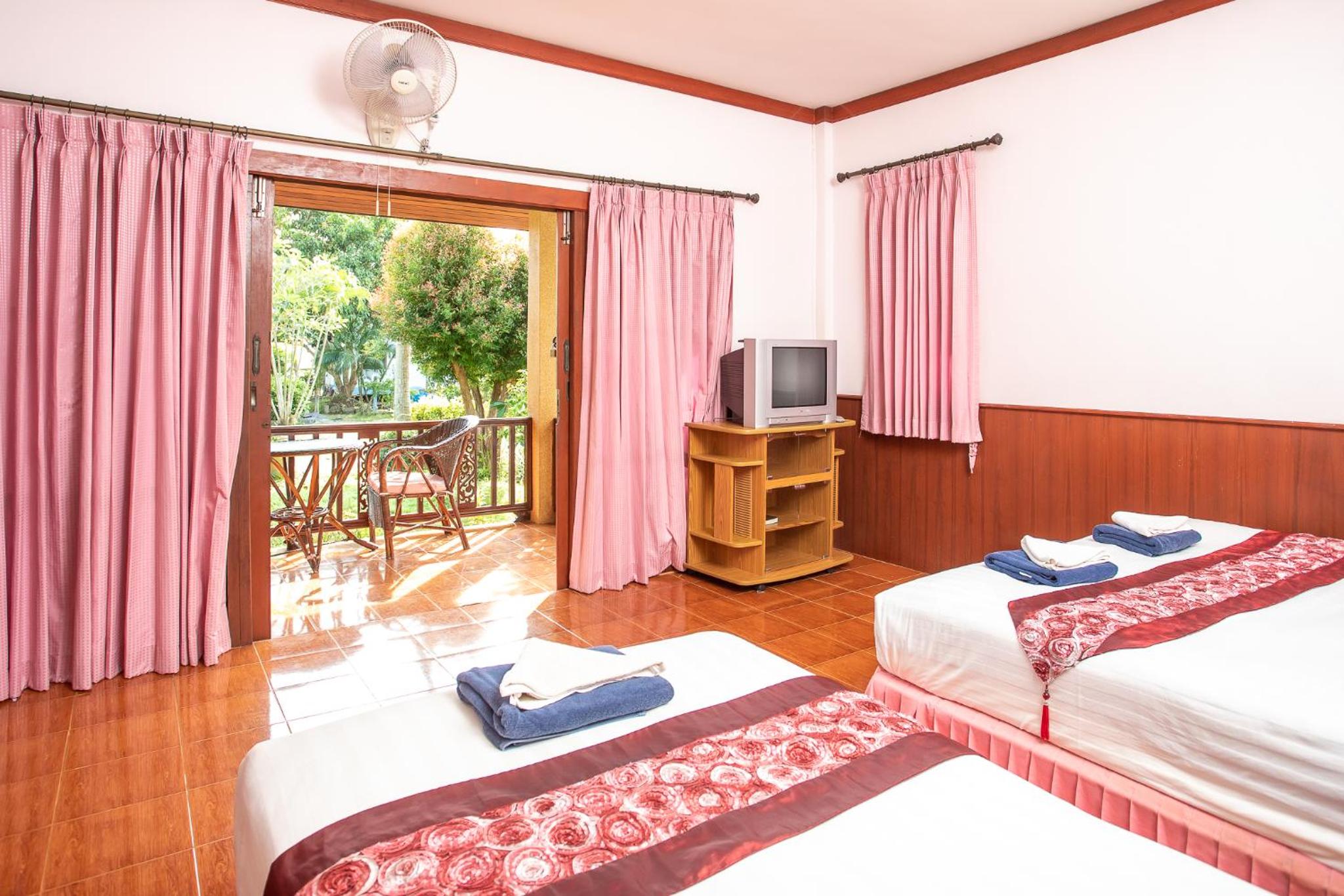 Rung Arun Resort