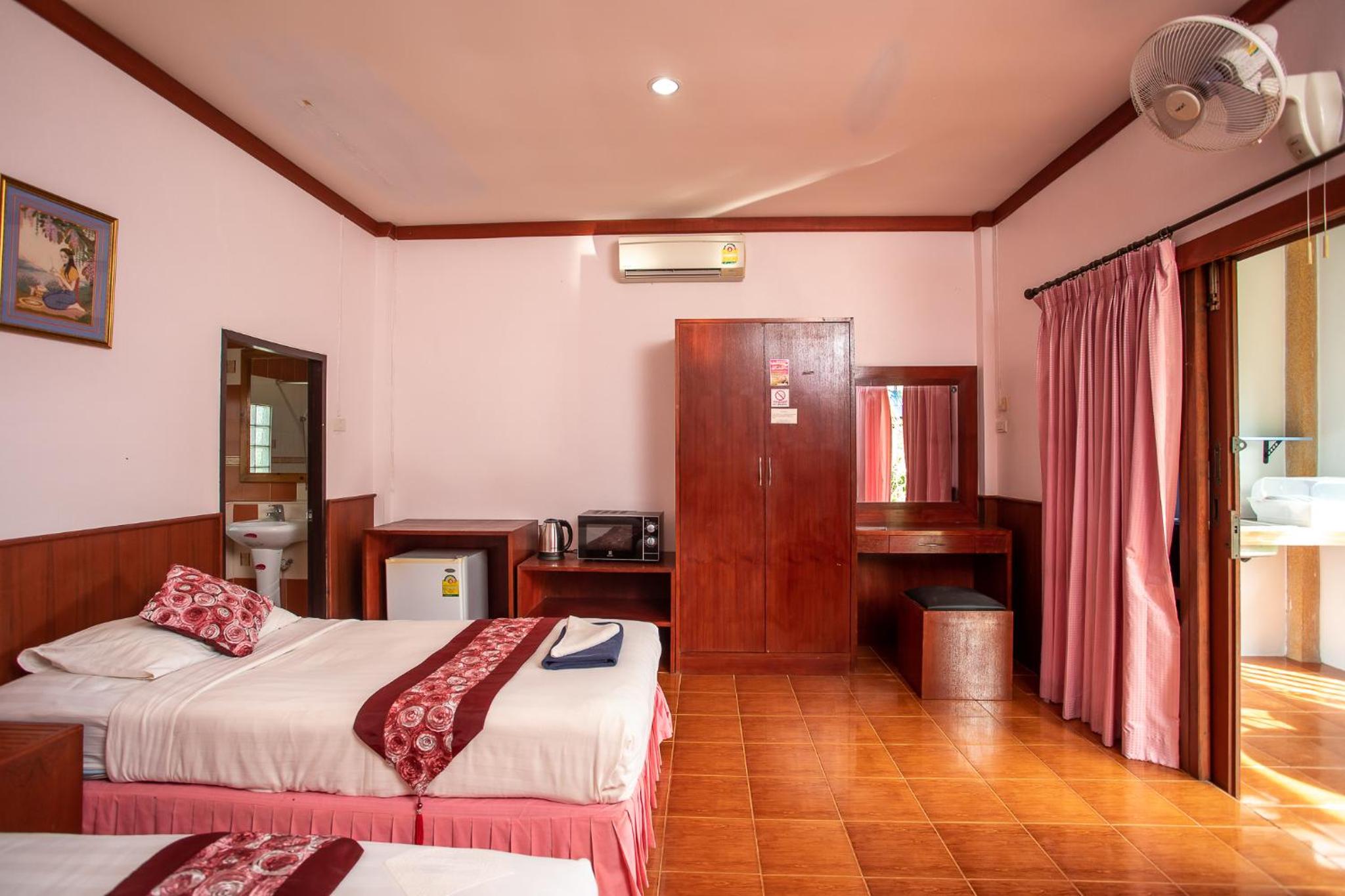 Rung Arun Resort