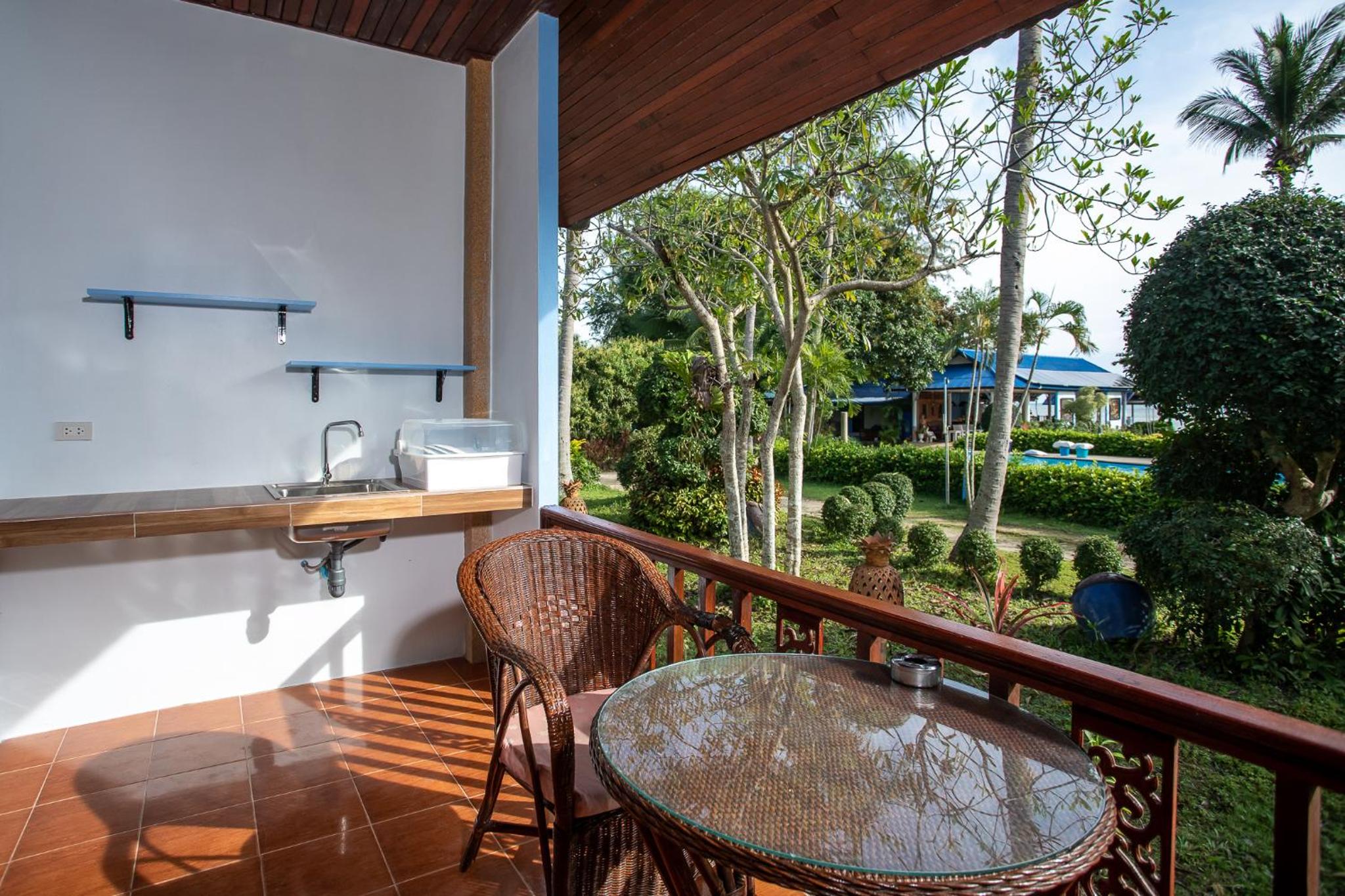 Rung Arun Resort