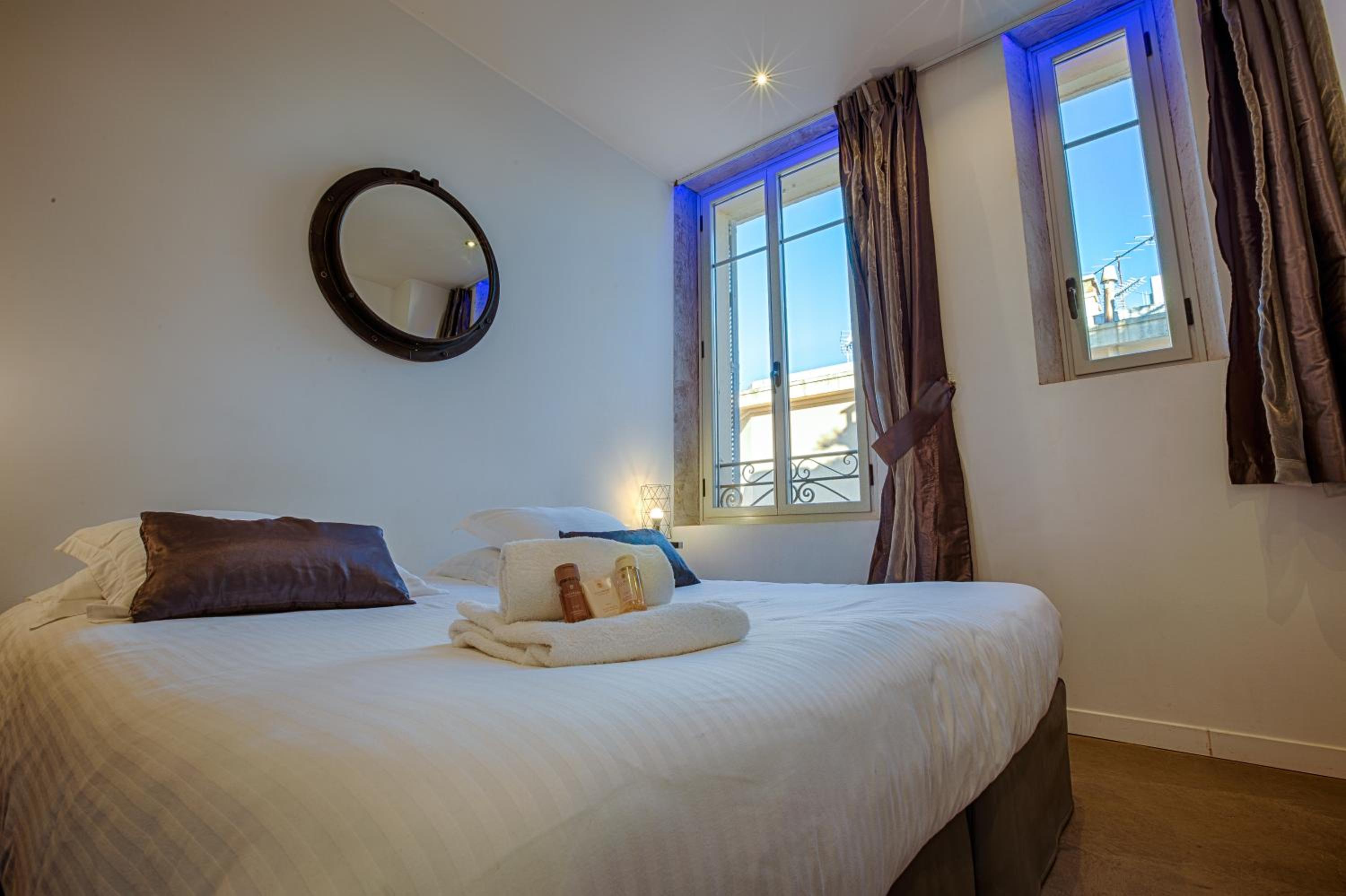 Residence du Louvre - Apartments - Prime location Palais & Croisette - Luxury Stay by LRA Cannes