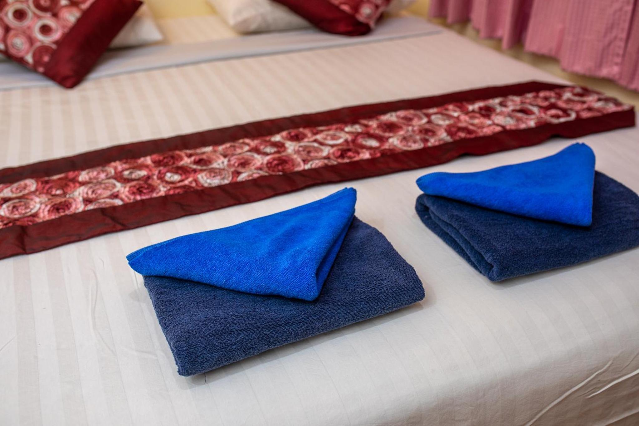 Rung Arun Resort