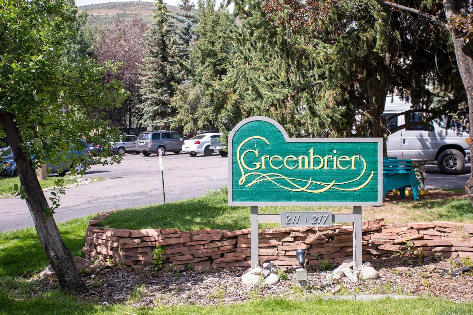 Greenbrier Townhouse 36 view 3