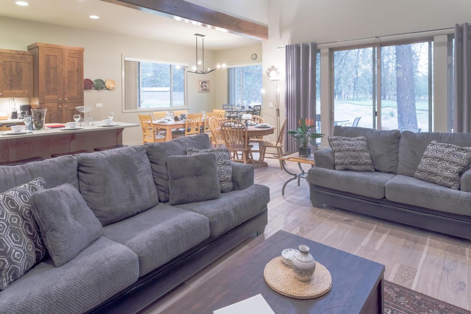 Pine Post Lodge view 4