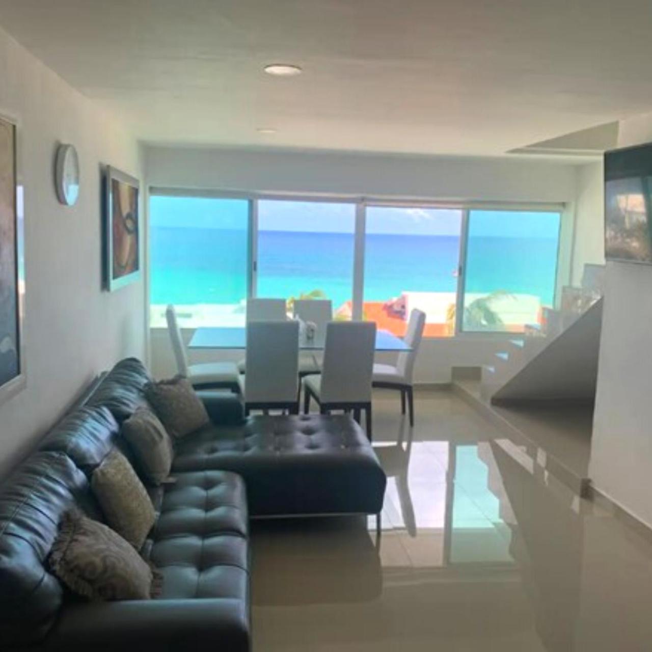 Espectacular Penthouse con Piscina y Vista al Mar en Cancún