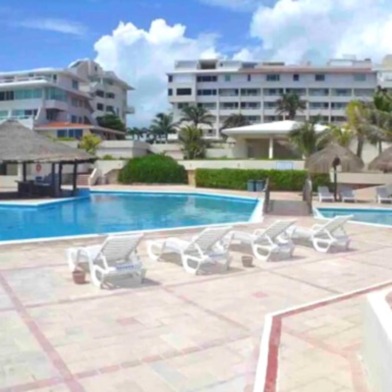 Espectacular Penthouse con Piscina y Vista al Mar en Cancún