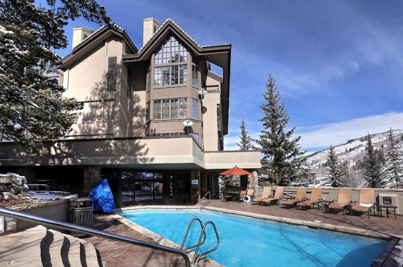 Beaver Creek Pines 4 Bedroom Ski In, Ski Out Vacation Rental With Restaurant, Outdoor Pool, Jacuzzi And Fitness Center - Property Image 11