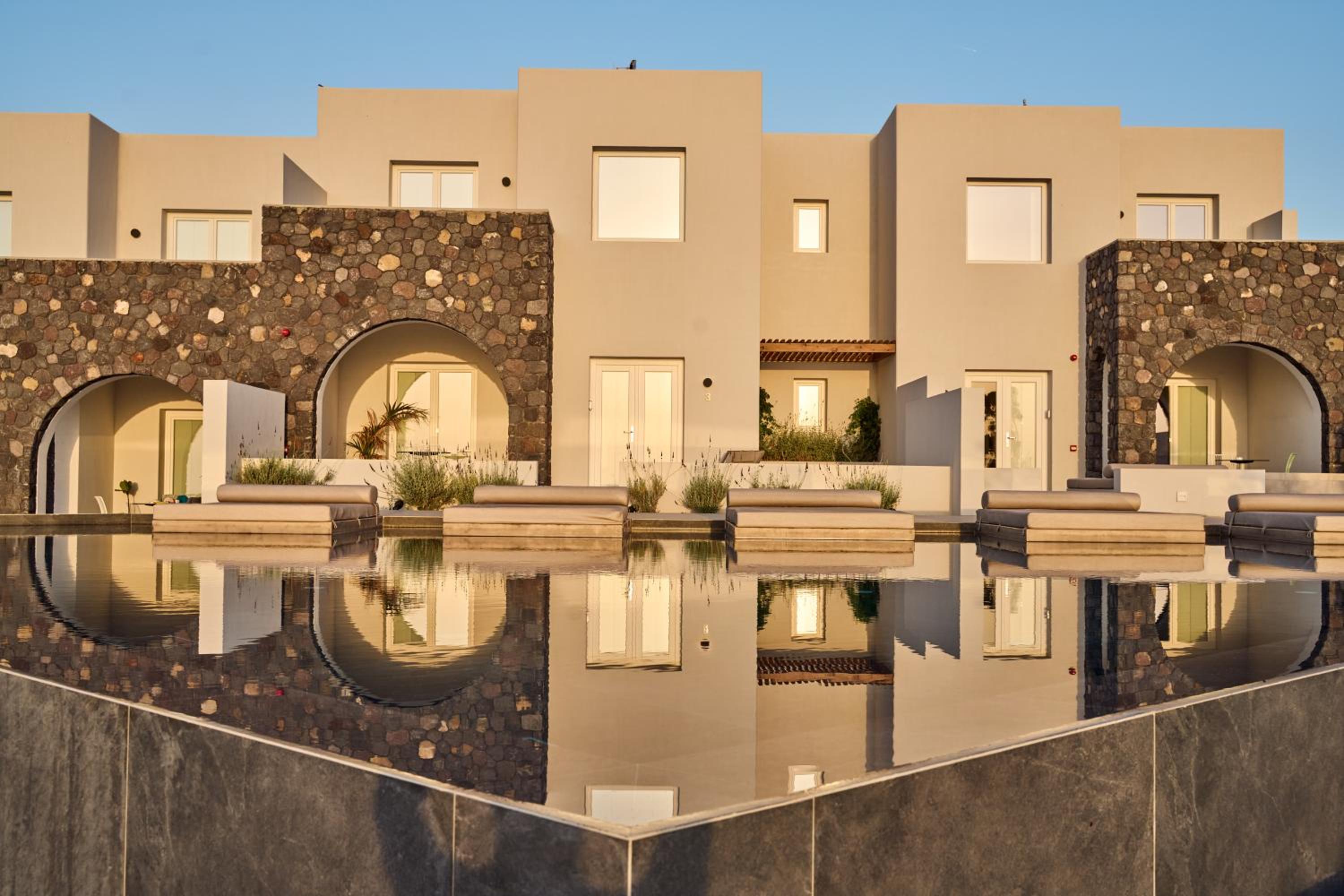 Lilium Homes en Karterados